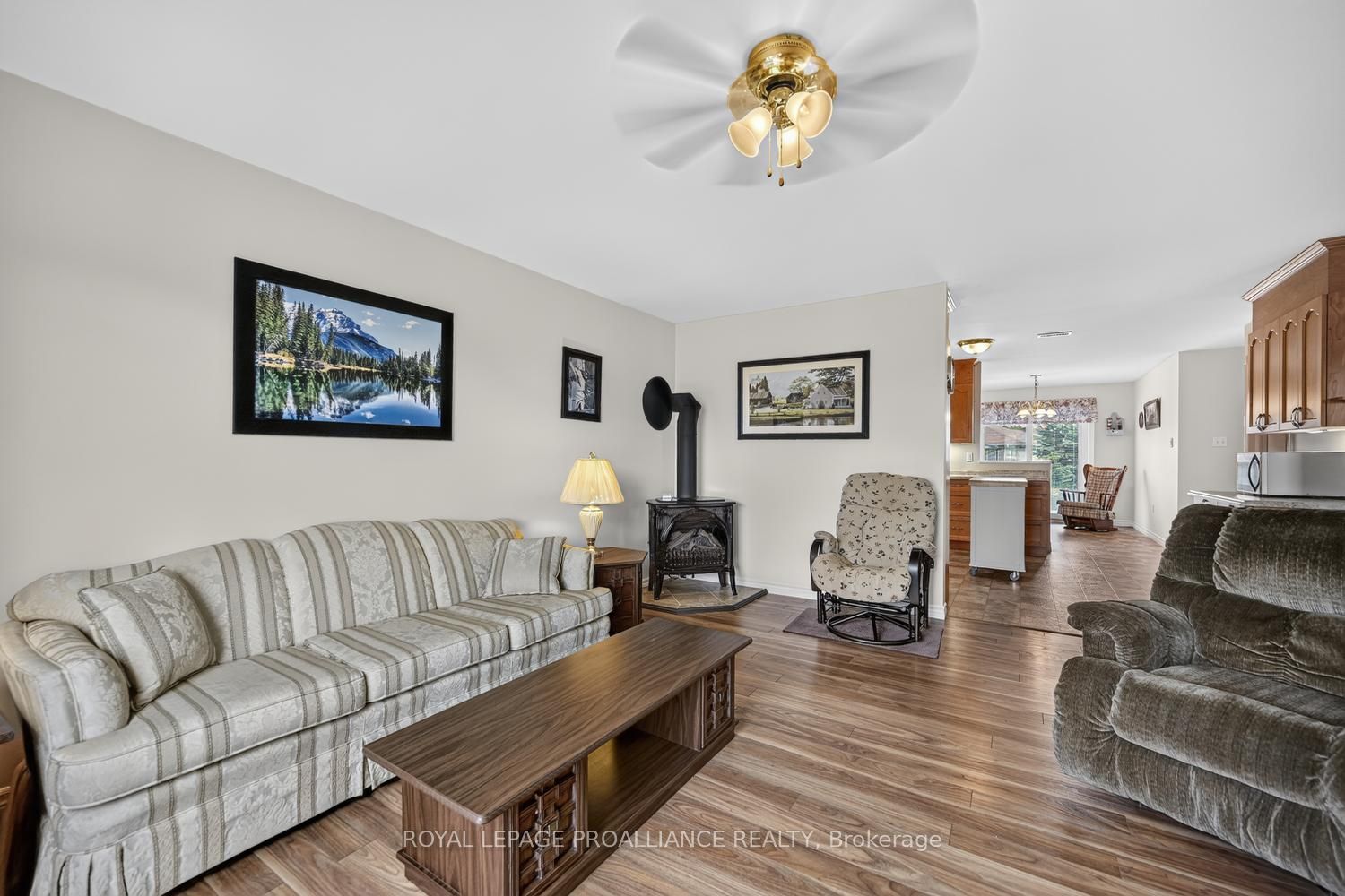 10726 West End Terrace E Property Photo 9