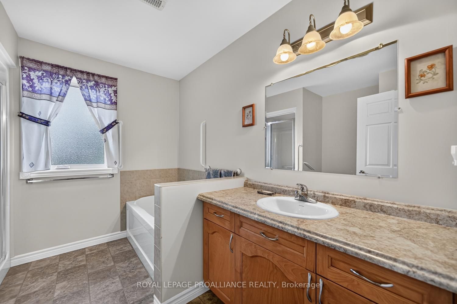 10726 West End Terrace E Property Photo 23