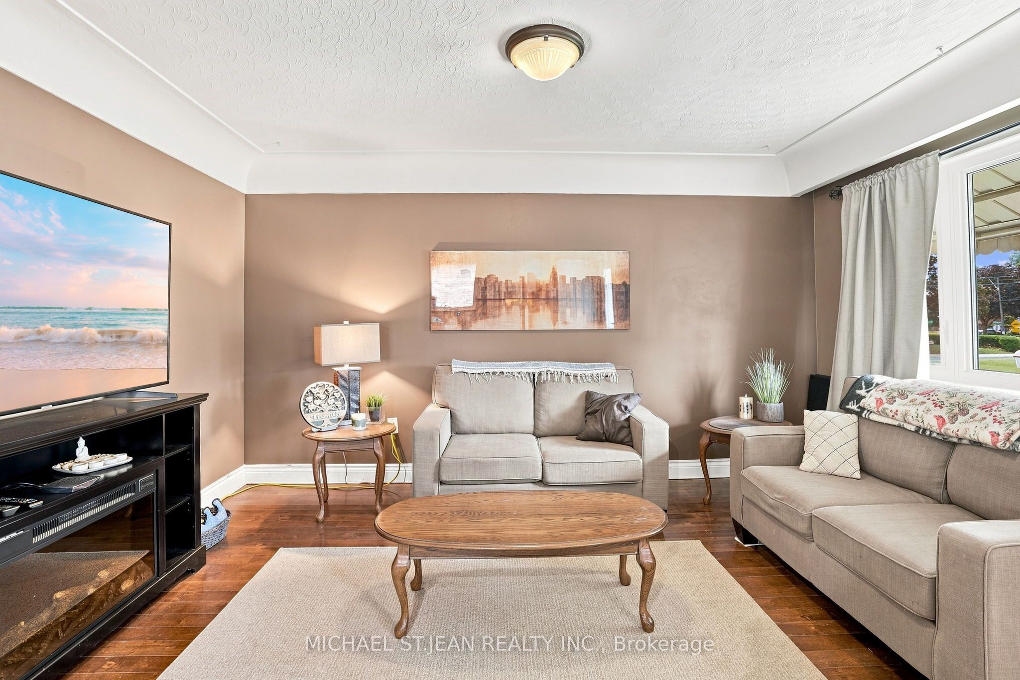 111 Sharon Avenue Property Photo 6