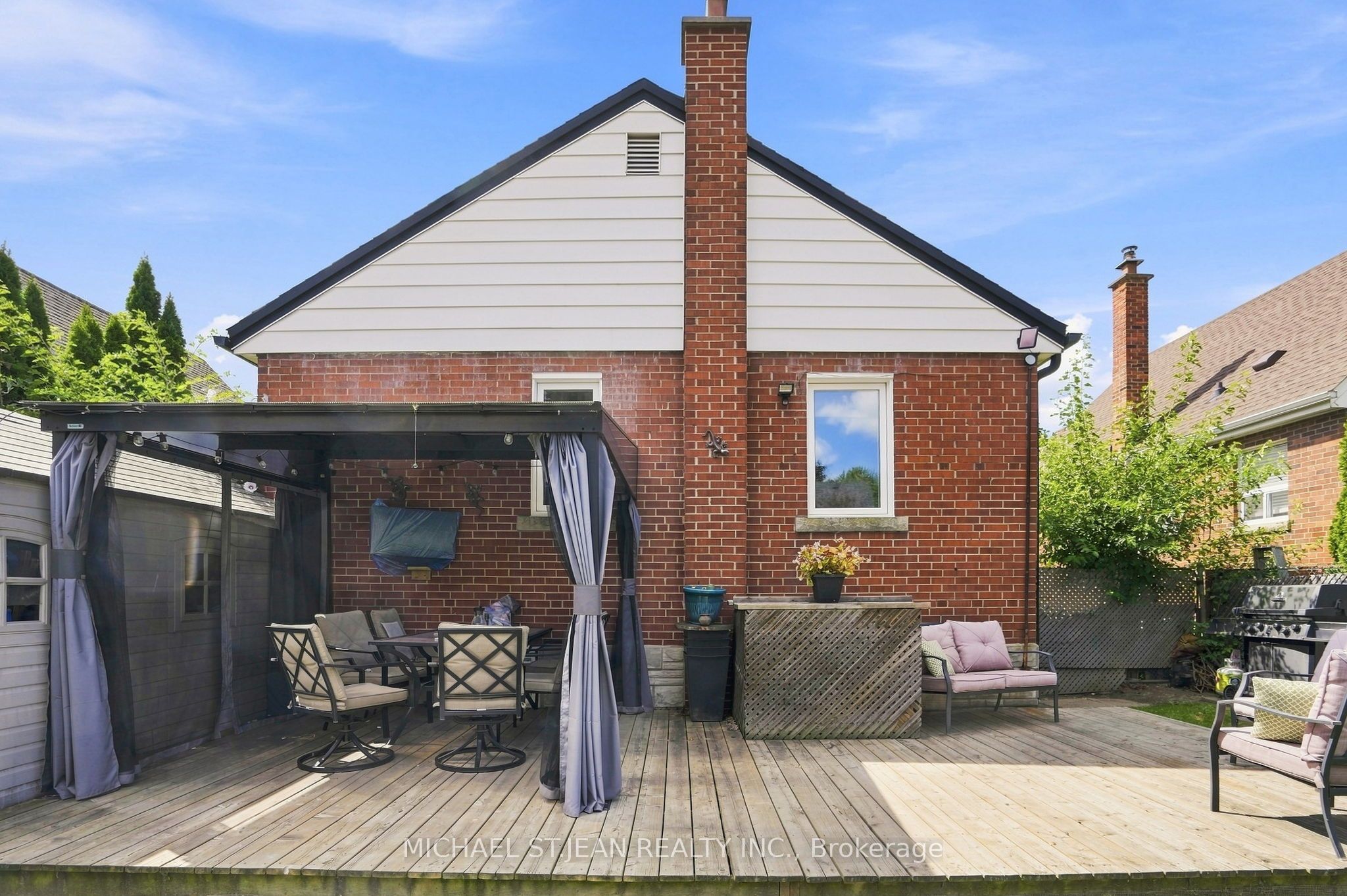 111 Sharon Avenue Property Photo 37