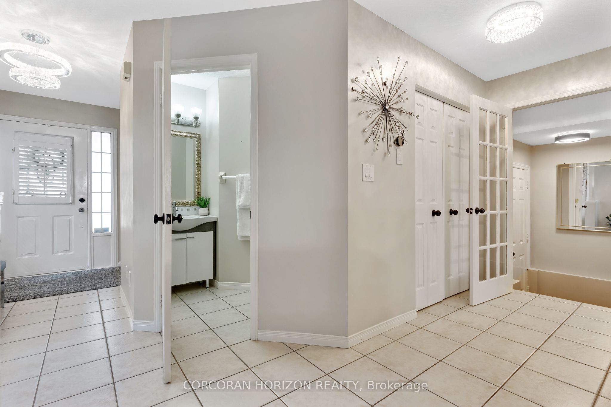 913 Copper Leaf Crescent Property Photo 5