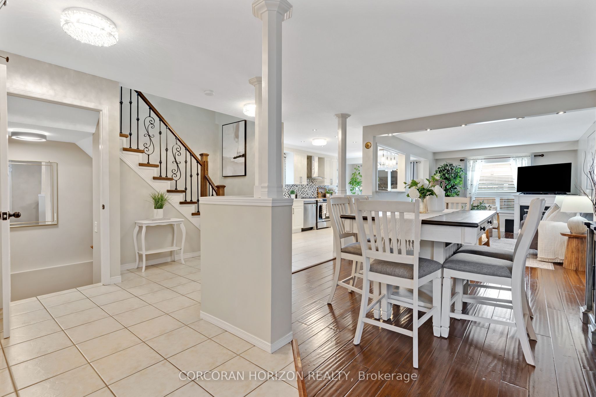 913 Copper Leaf Crescent Property Photo 8