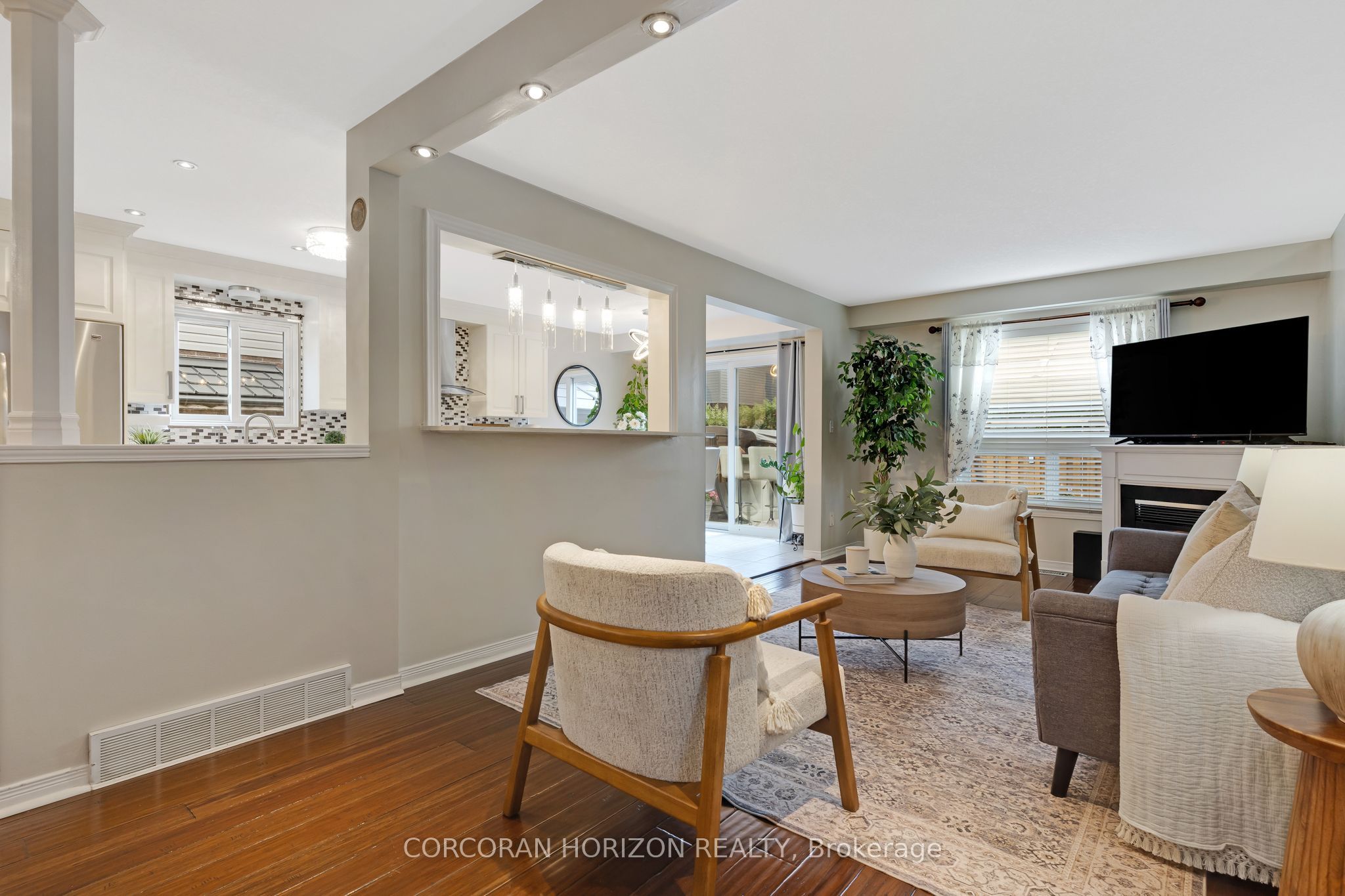913 Copper Leaf Crescent Property Photo 10