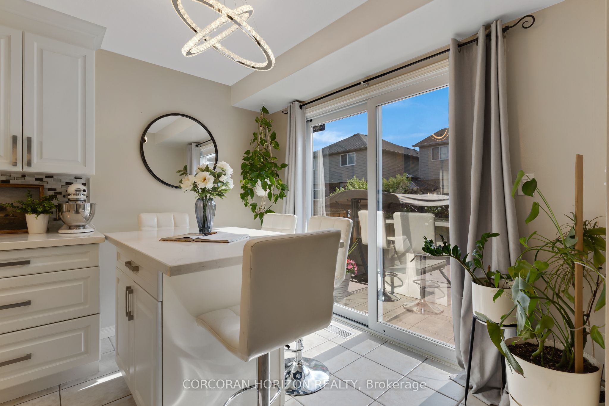 913 Copper Leaf Crescent Property Photo 14