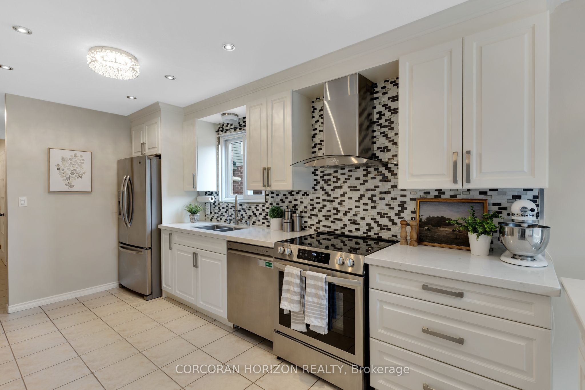 913 Copper Leaf Crescent Property Photo 16