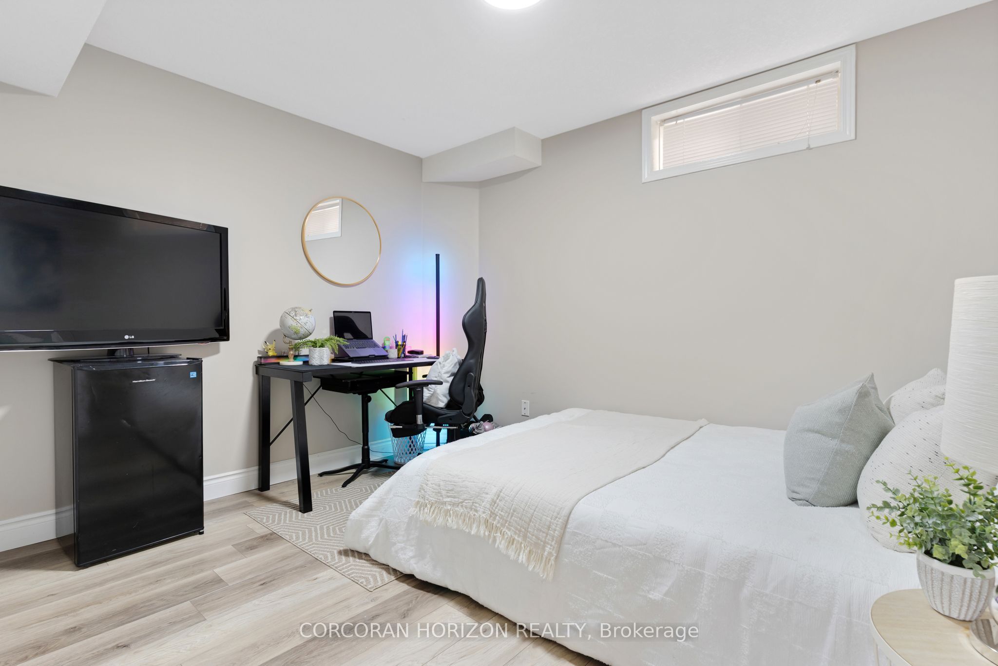 913 Copper Leaf Crescent Property Photo 44