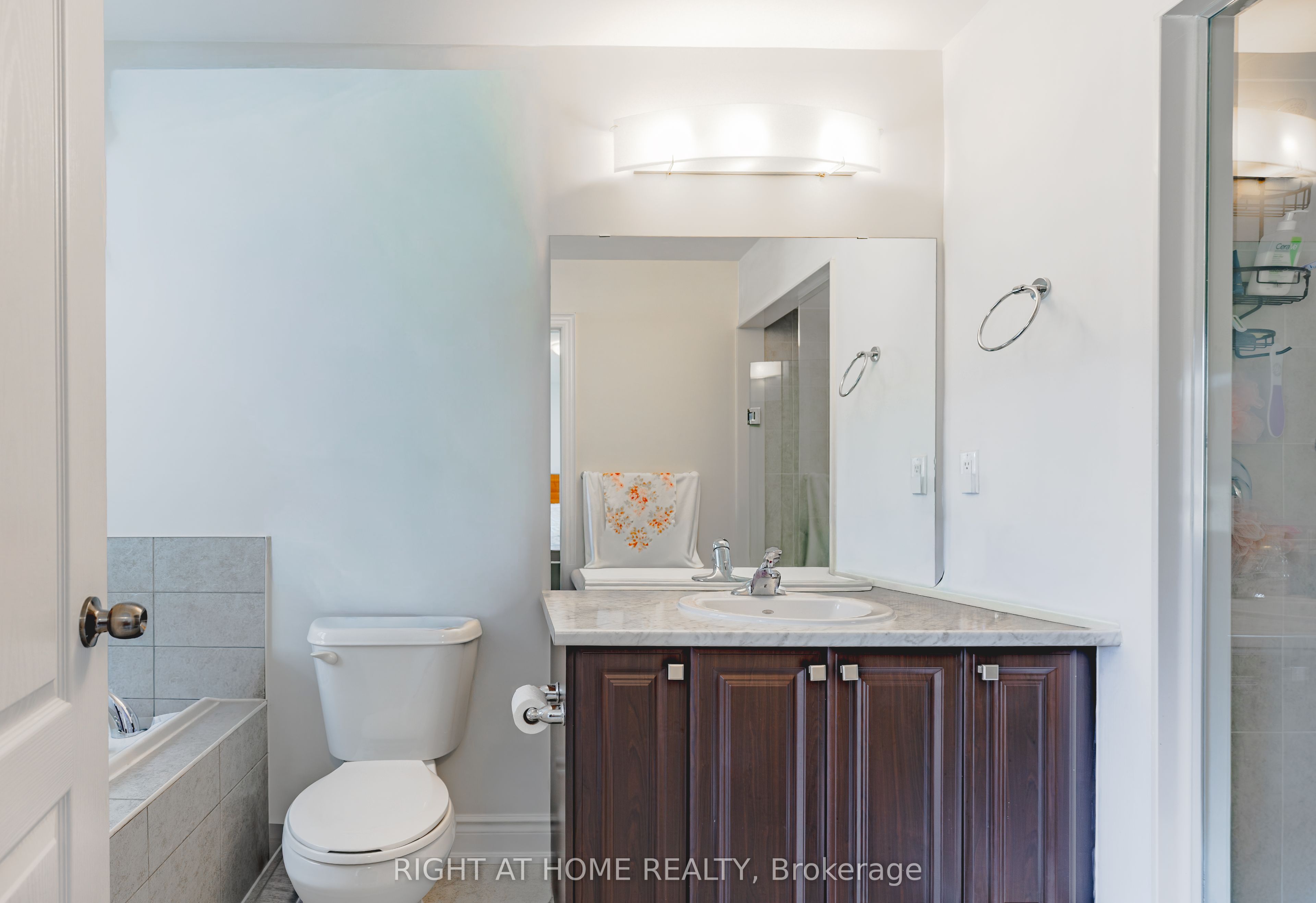 7648 Hackberry Trail Property Photo 32