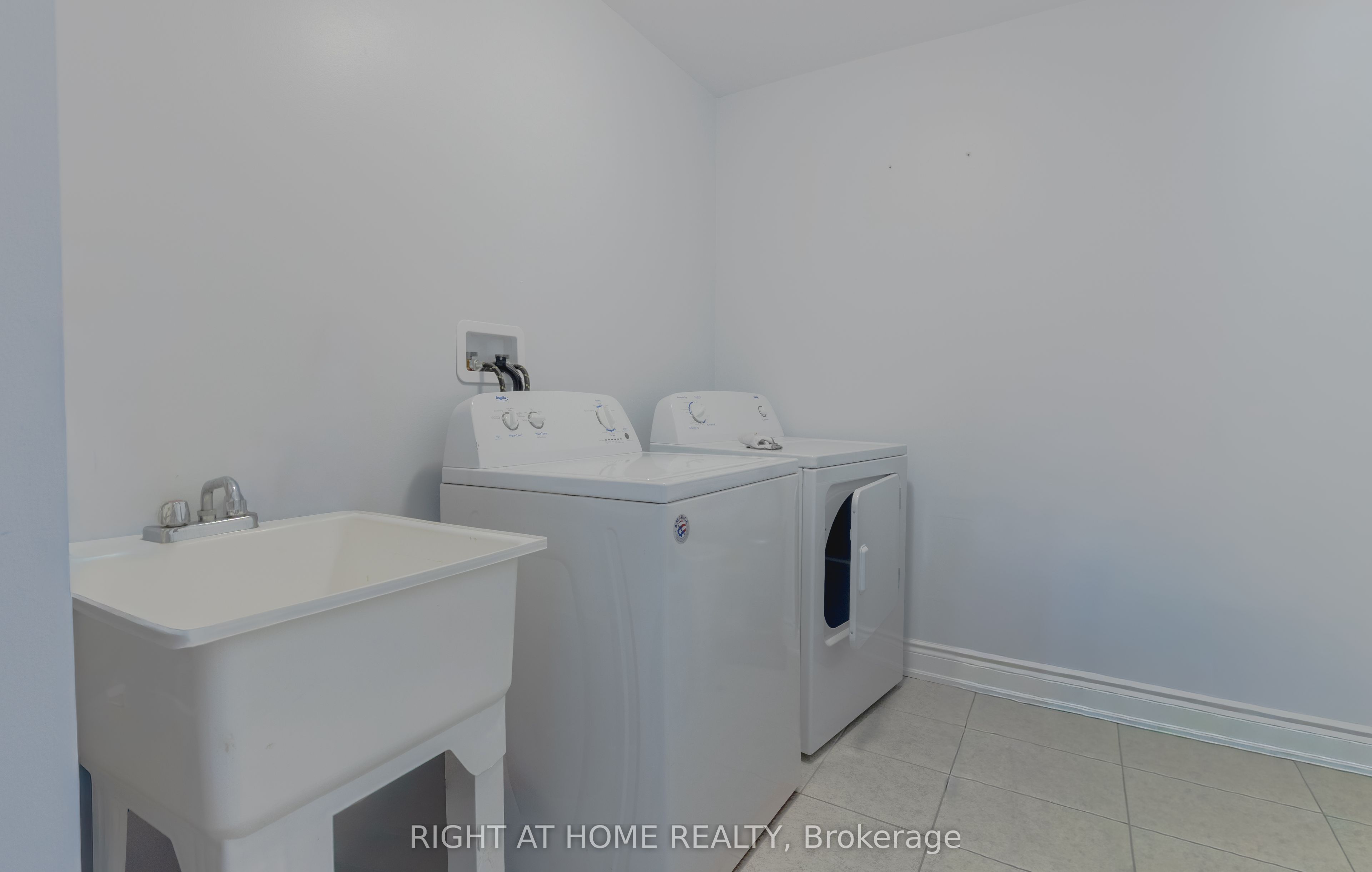 7648 Hackberry Trail Property Photo 38