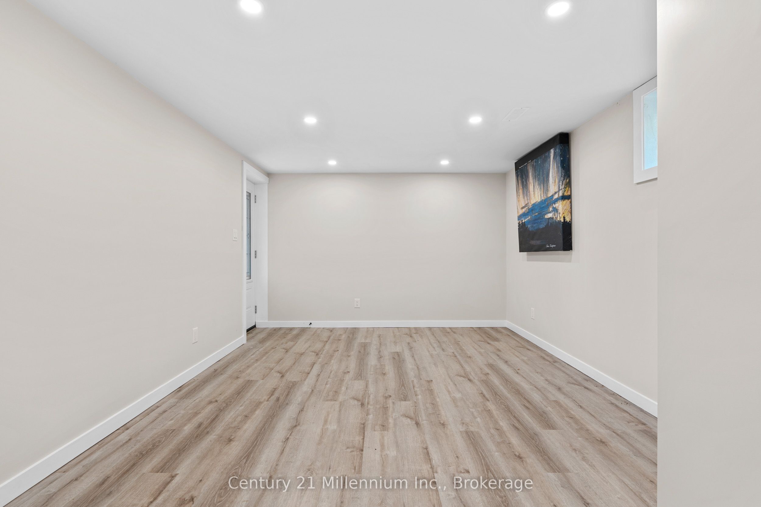 873 9th Avenue E Property Photo 17