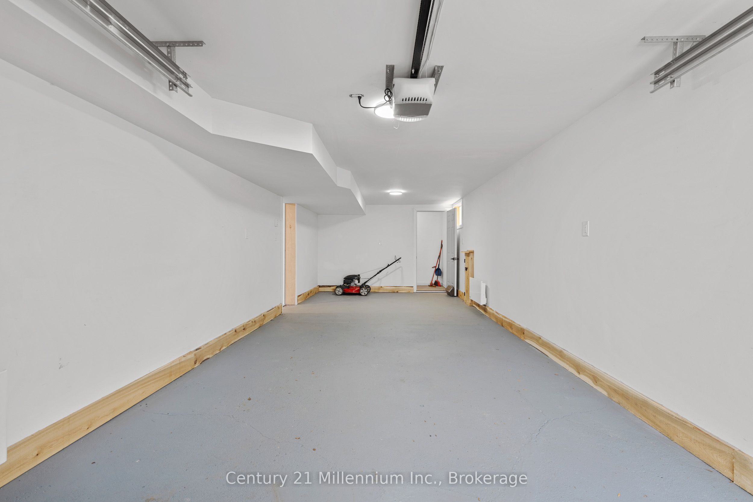 873 9th Avenue E Property Photo 22