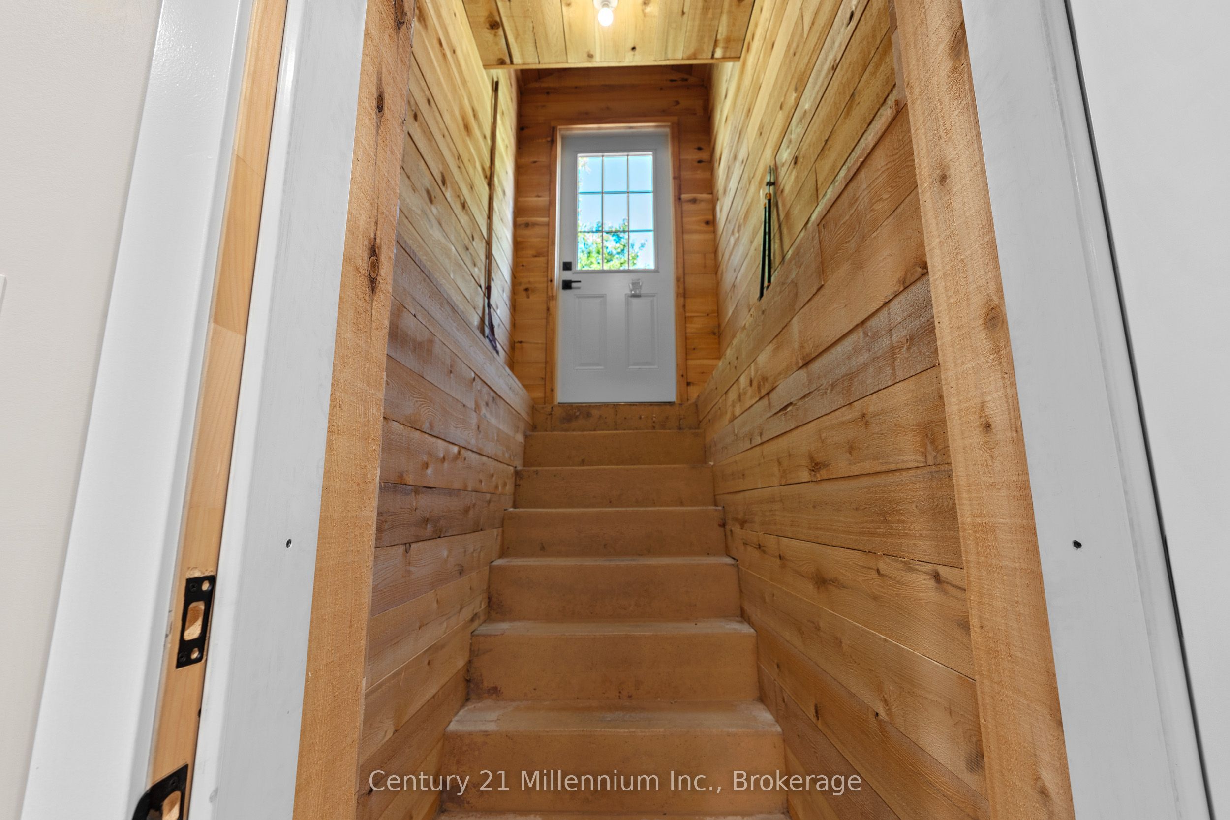 873 9th Avenue E Property Photo 23