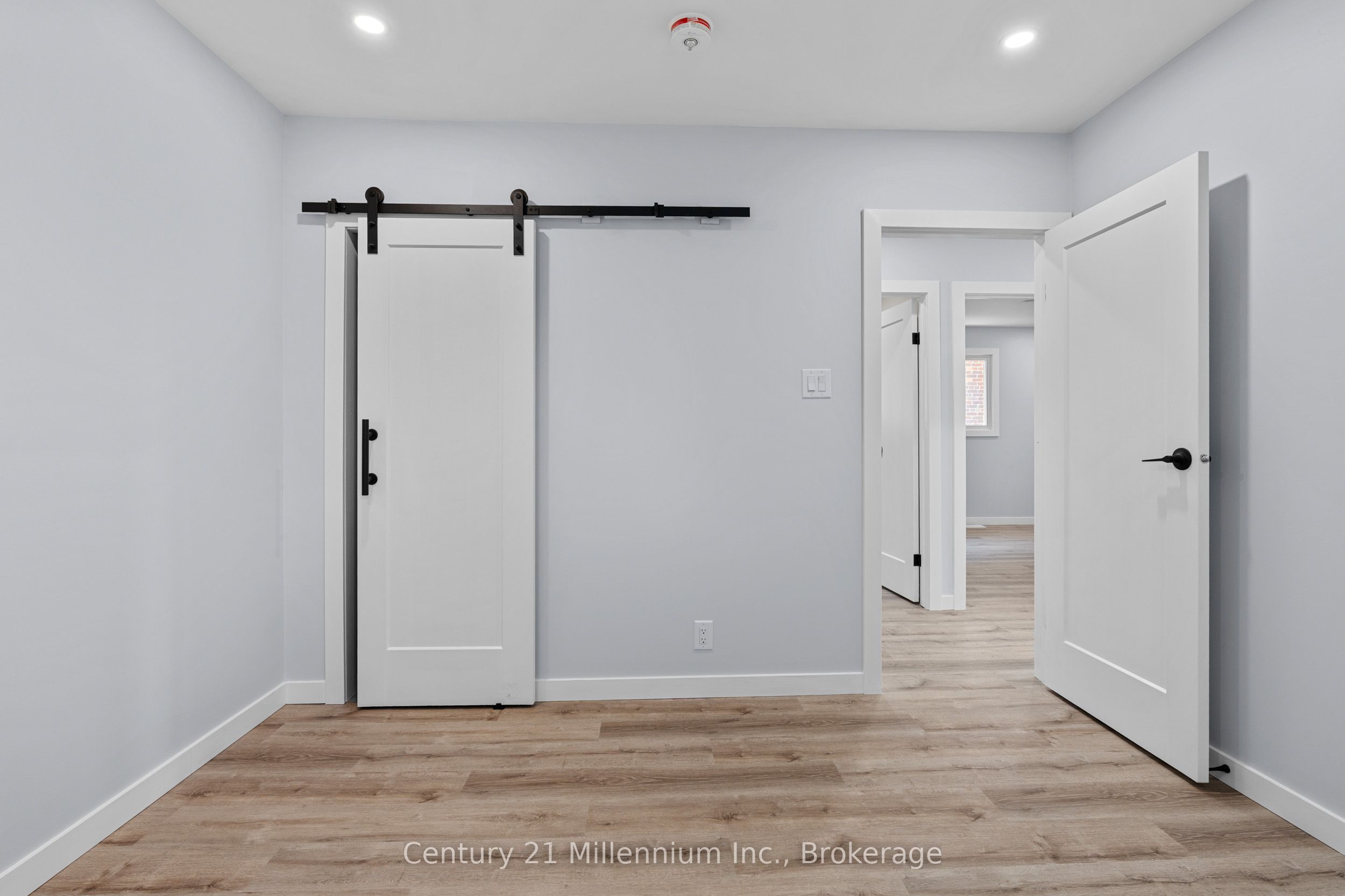 873 9th Avenue E Property Photo 38