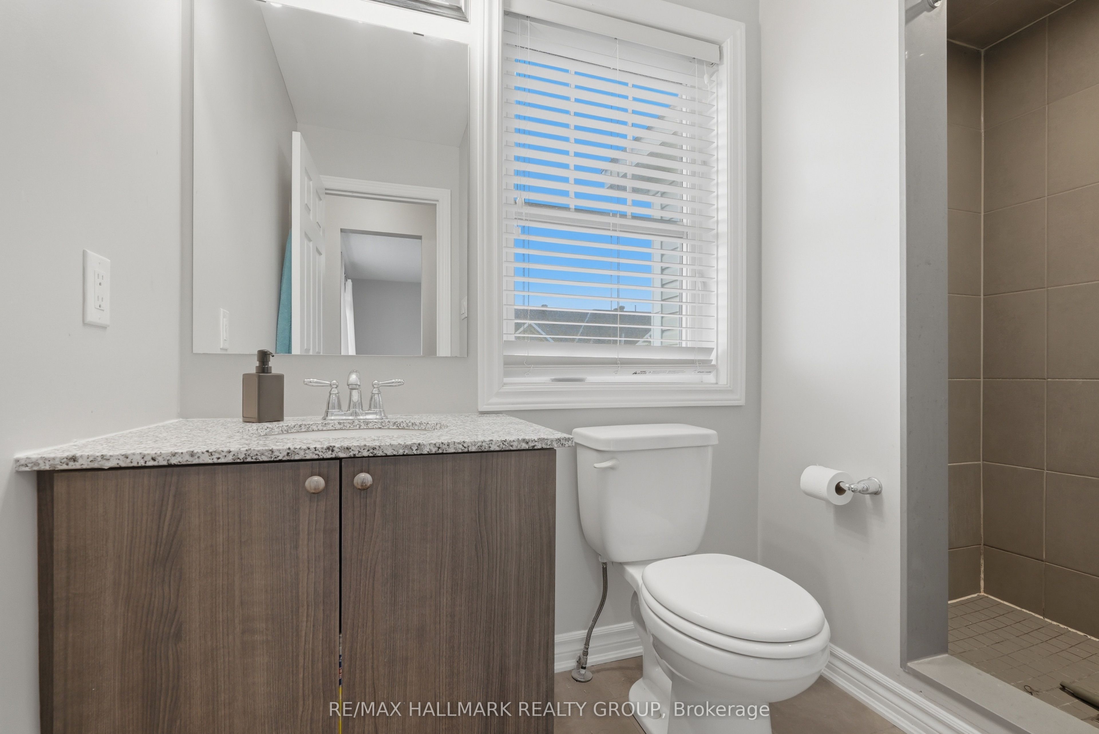 588 Foxlight Circle Property Photo 24