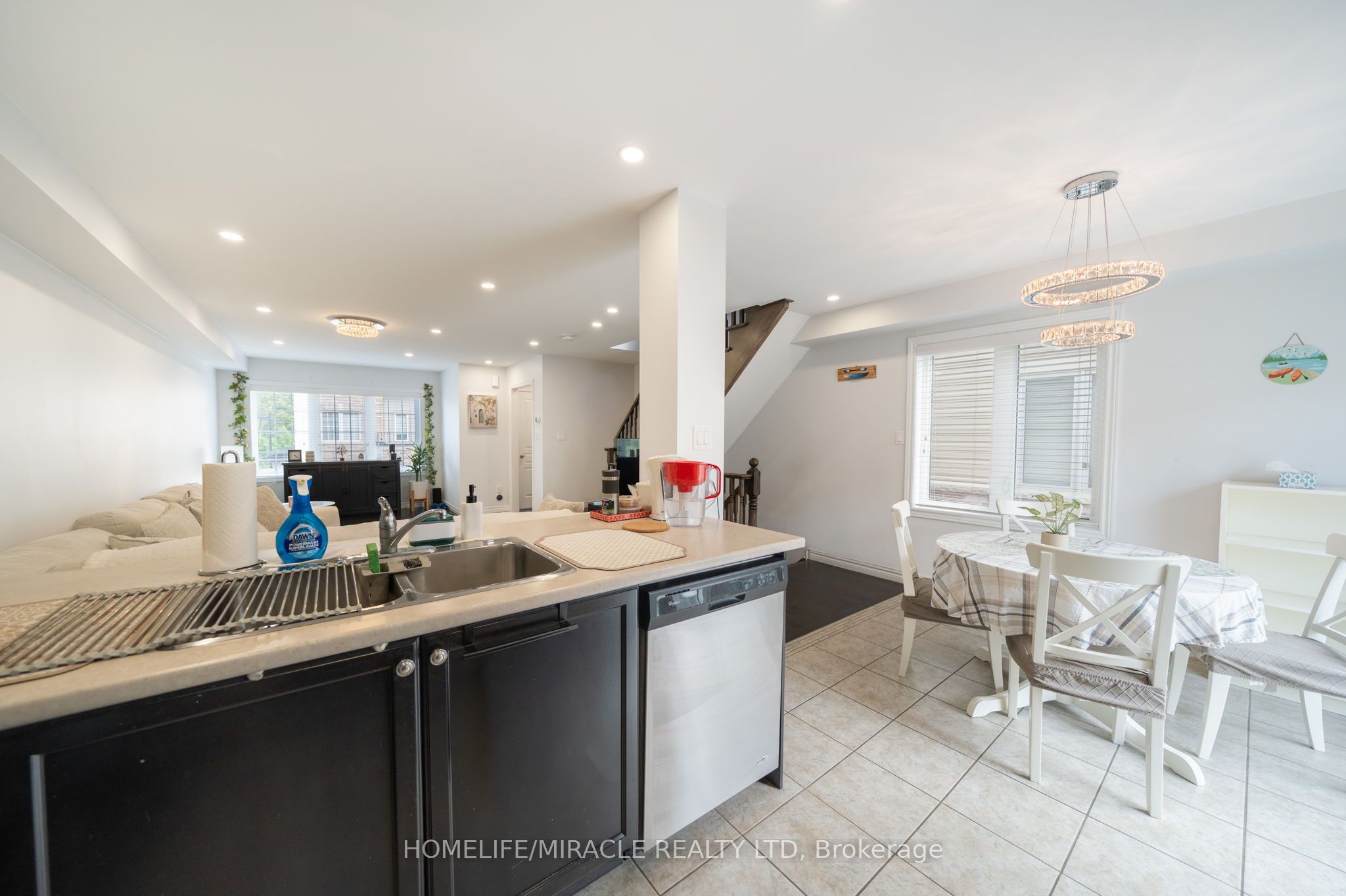 10 Kenridge Terrace Property Photo 27