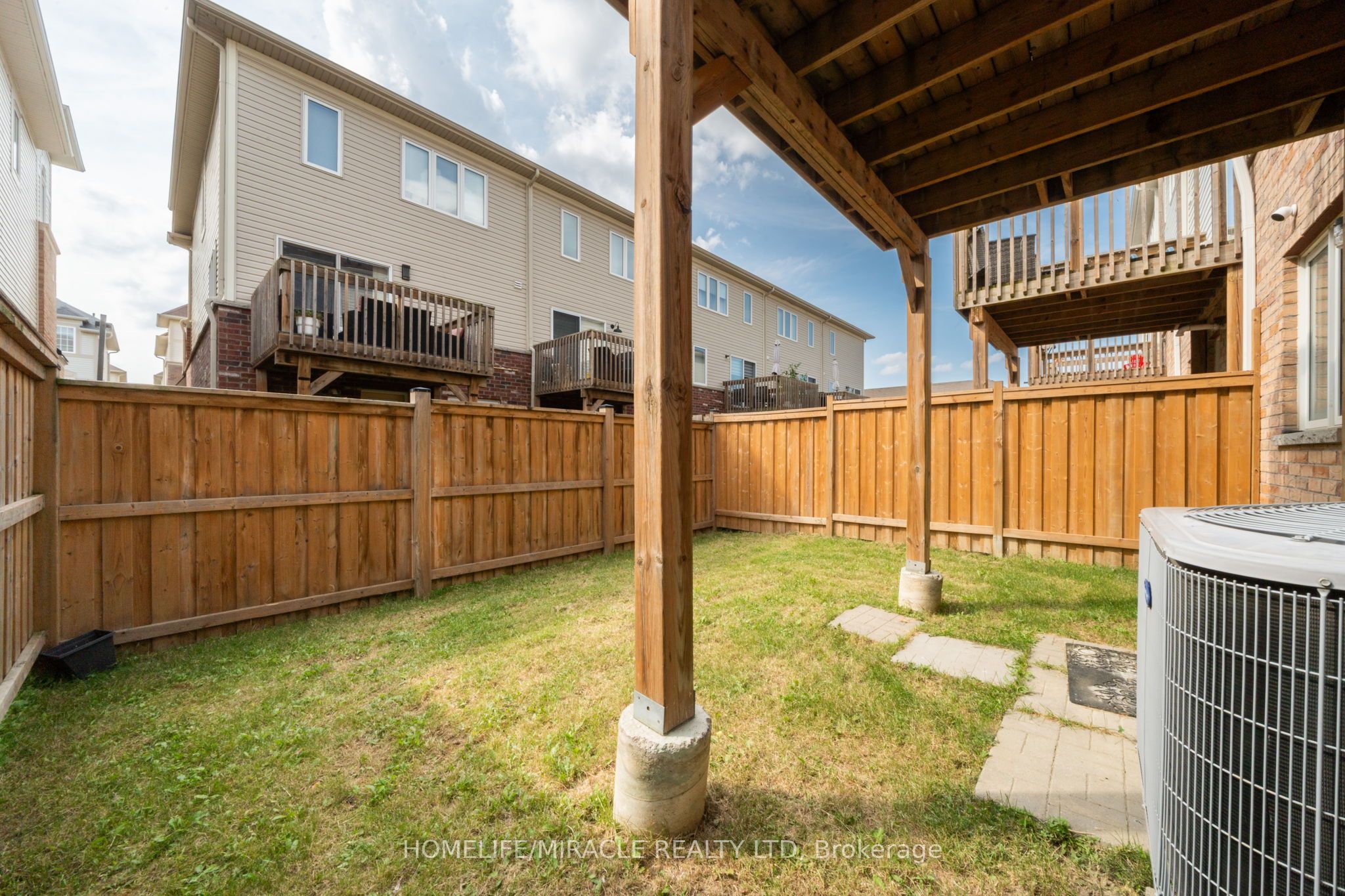 10 Kenridge Terrace Property Photo 41