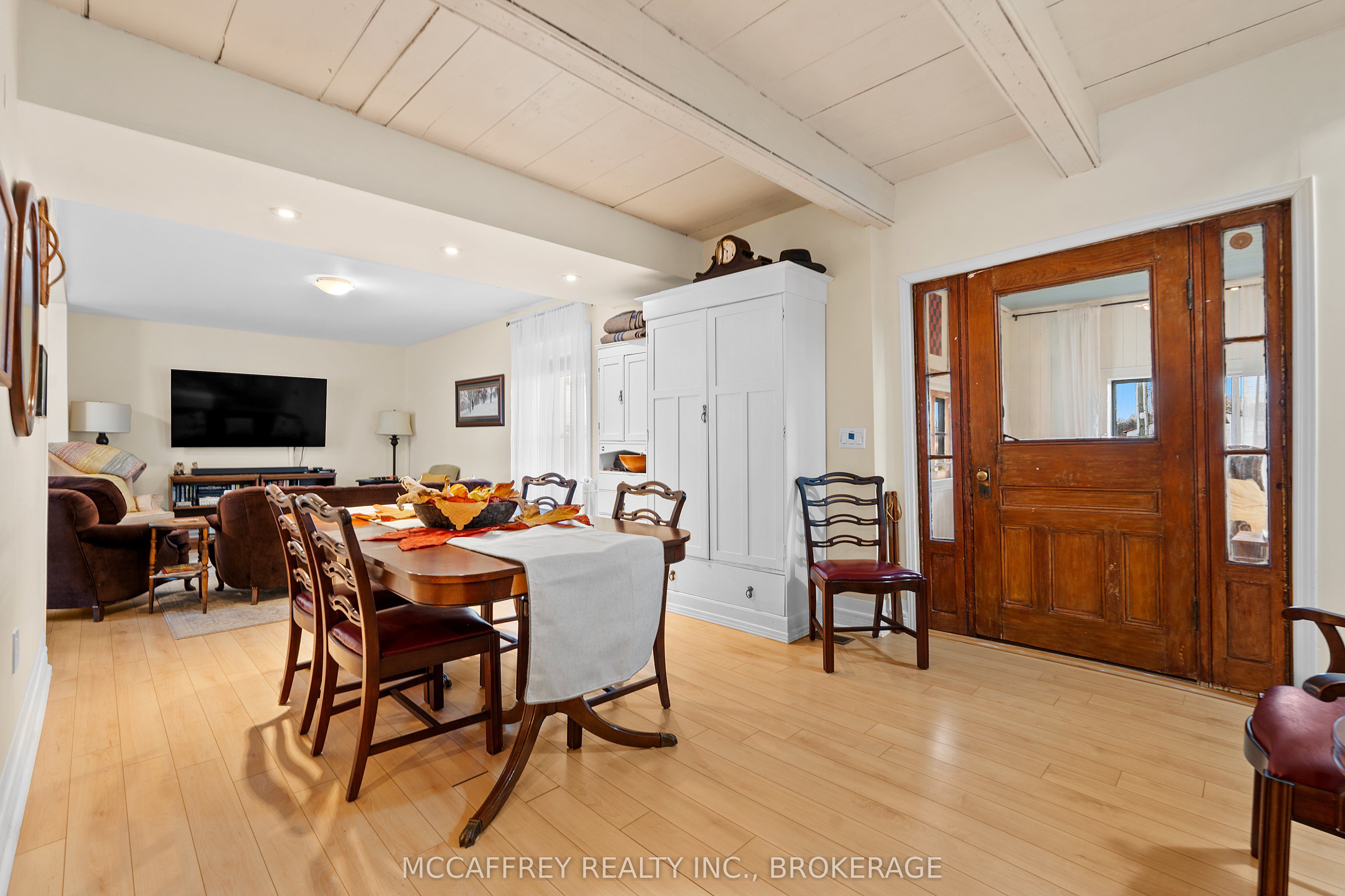 1549 Doyle Road Property Photo 4