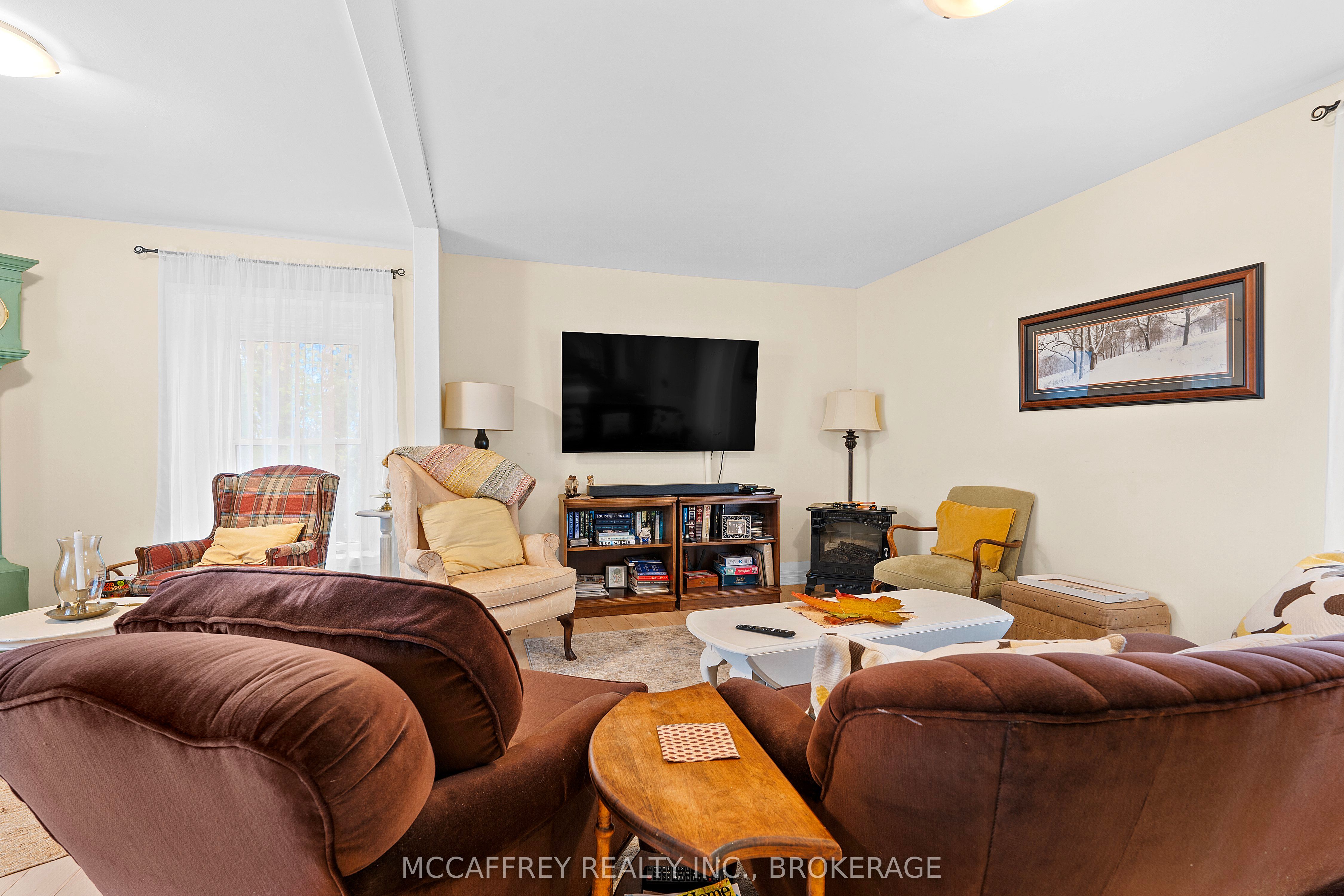 1549 Doyle Road Property Photo 5