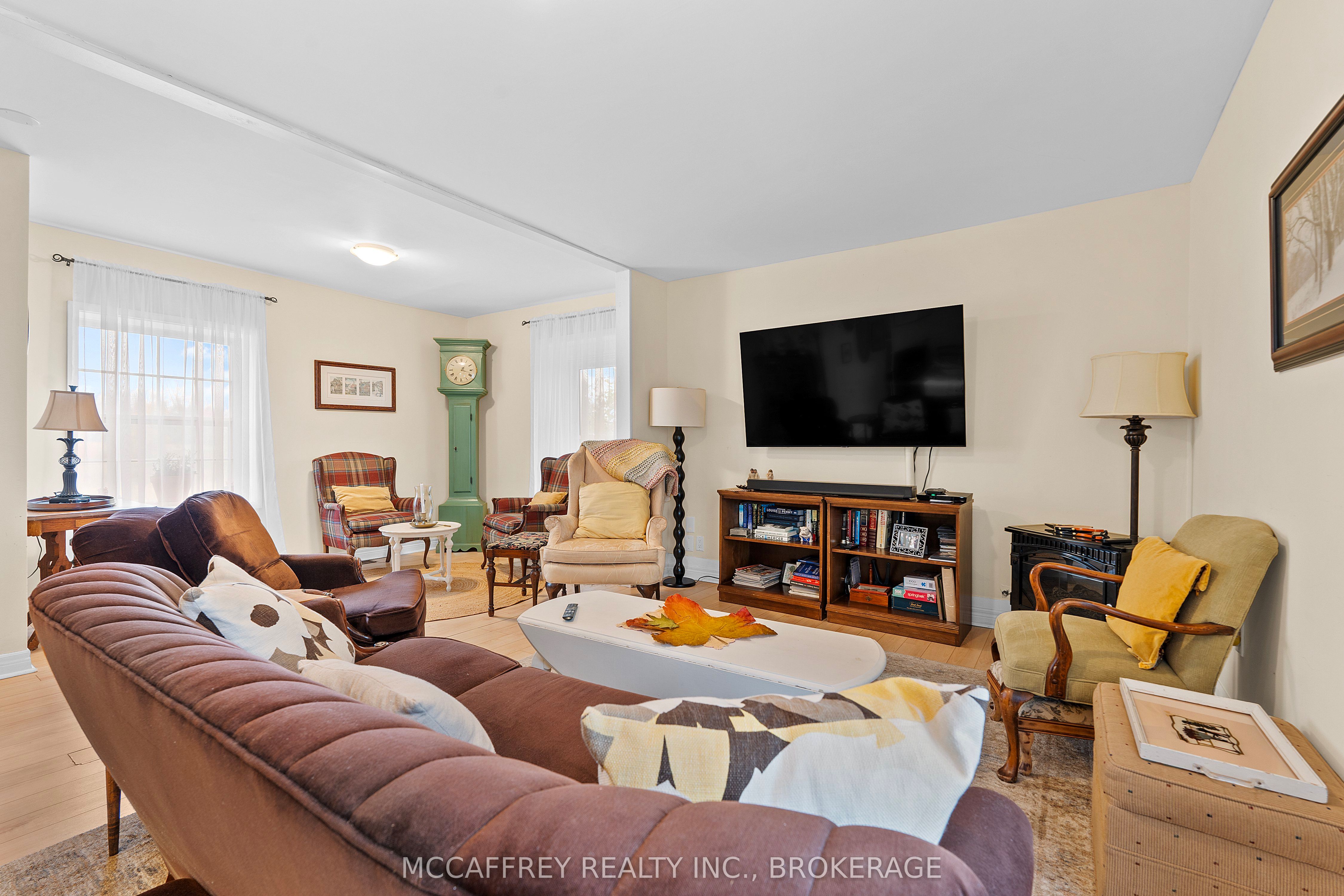 1549 Doyle Road Property Photo 6