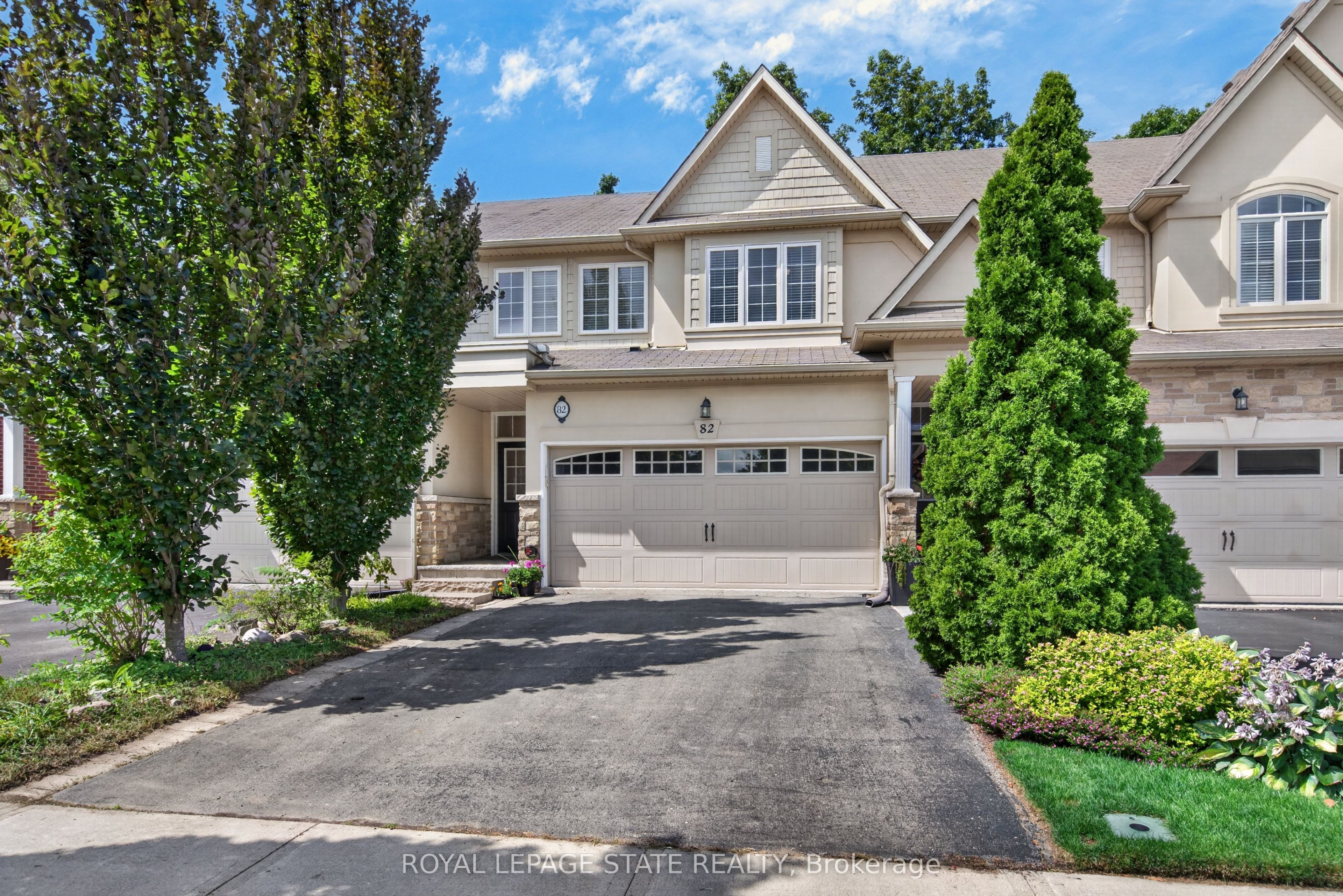 82 Maplevale Drive Property Photo 1