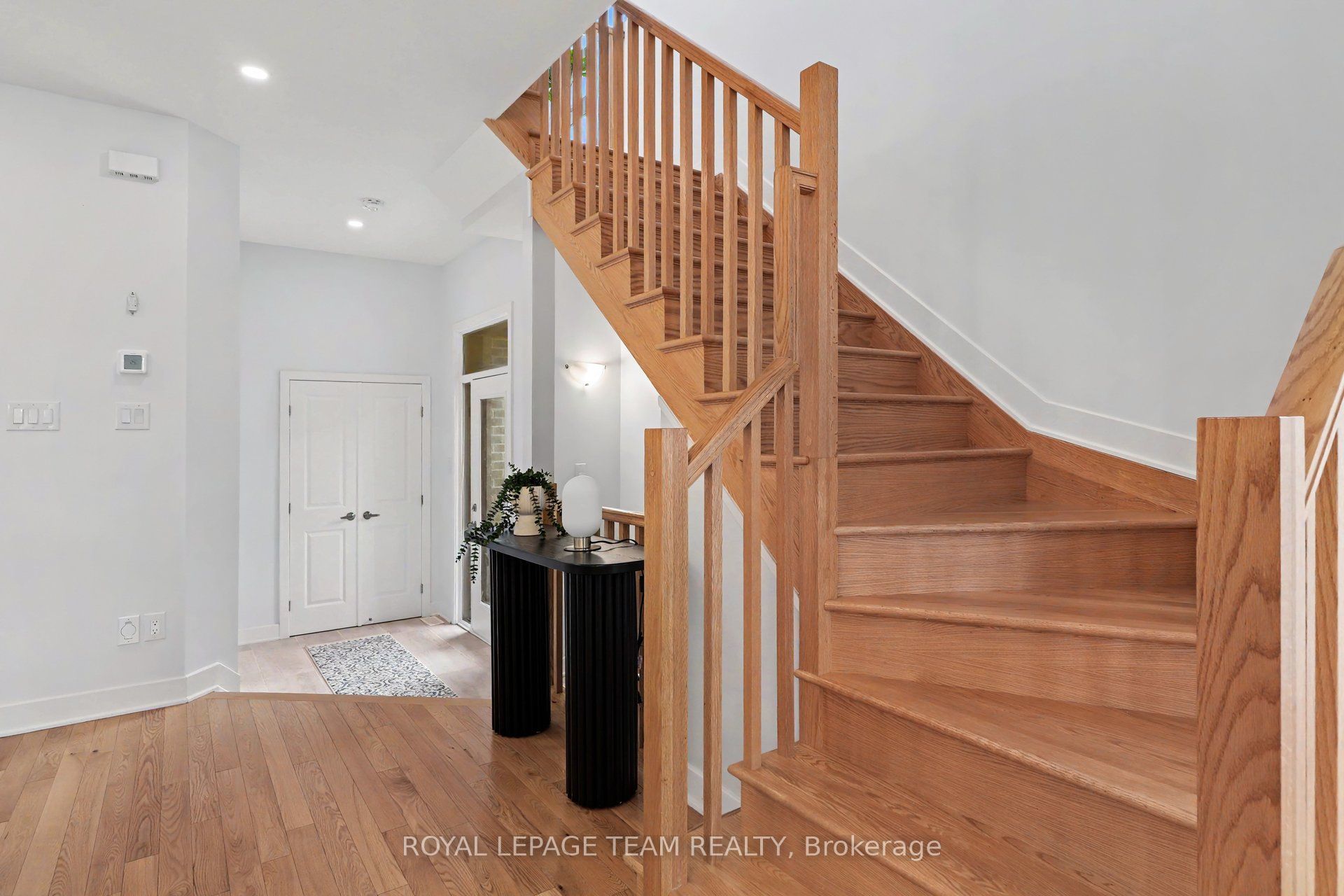 590 Triangle Street Property Photo 5