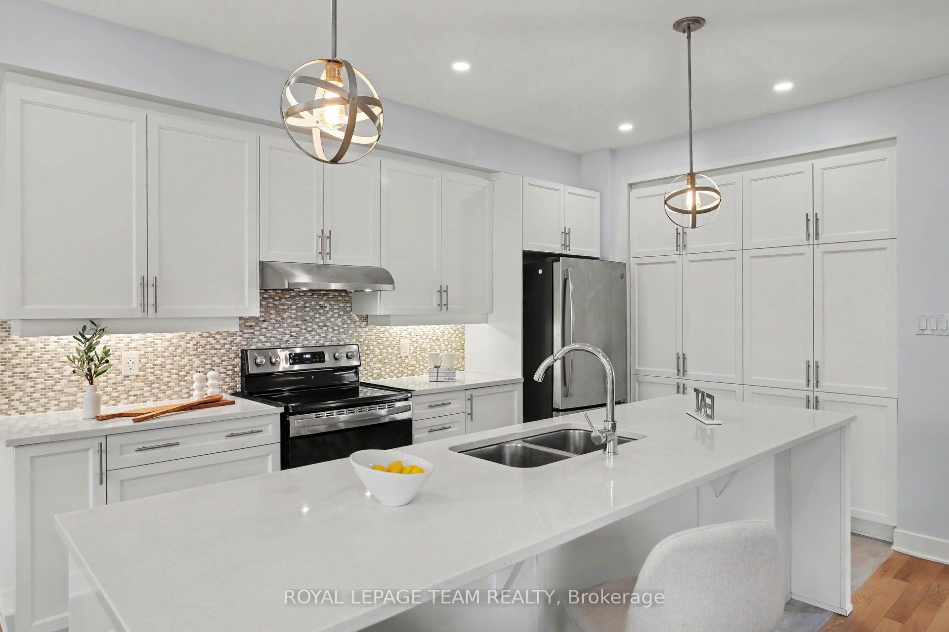 590 Triangle Street Property Photo 12