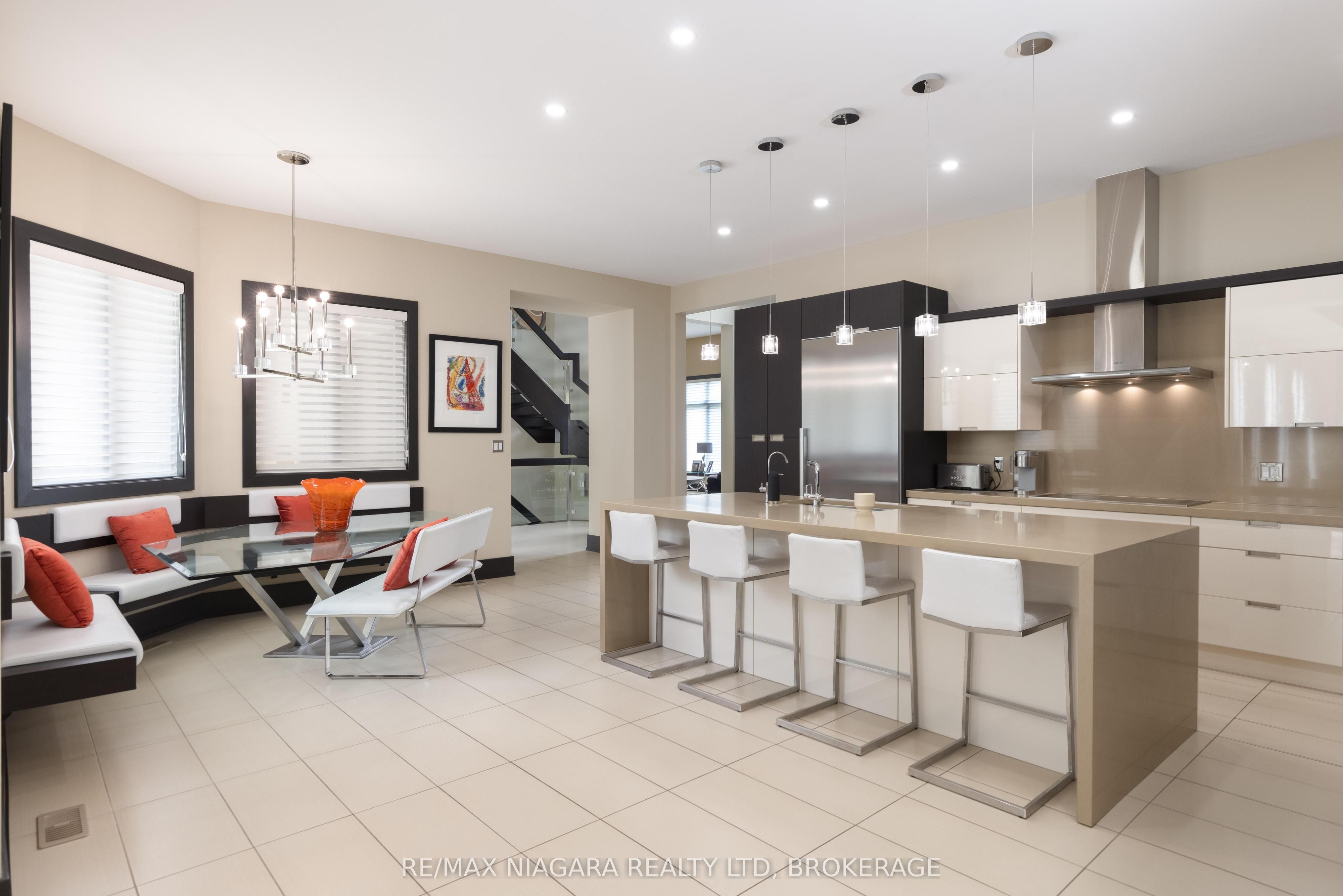 362 Niagara Boulevard Property Photo 16
