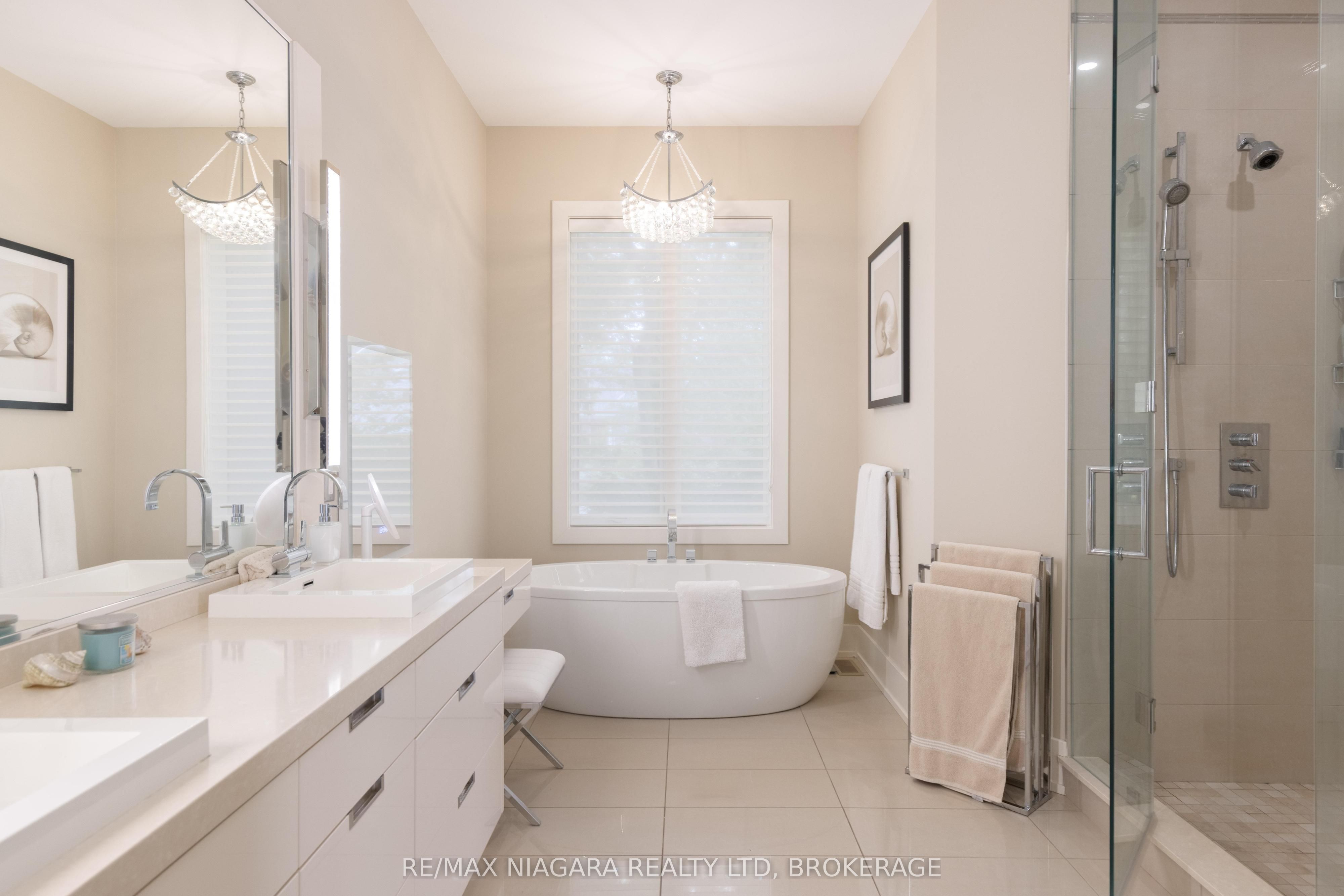 362 Niagara Boulevard Property Photo 24