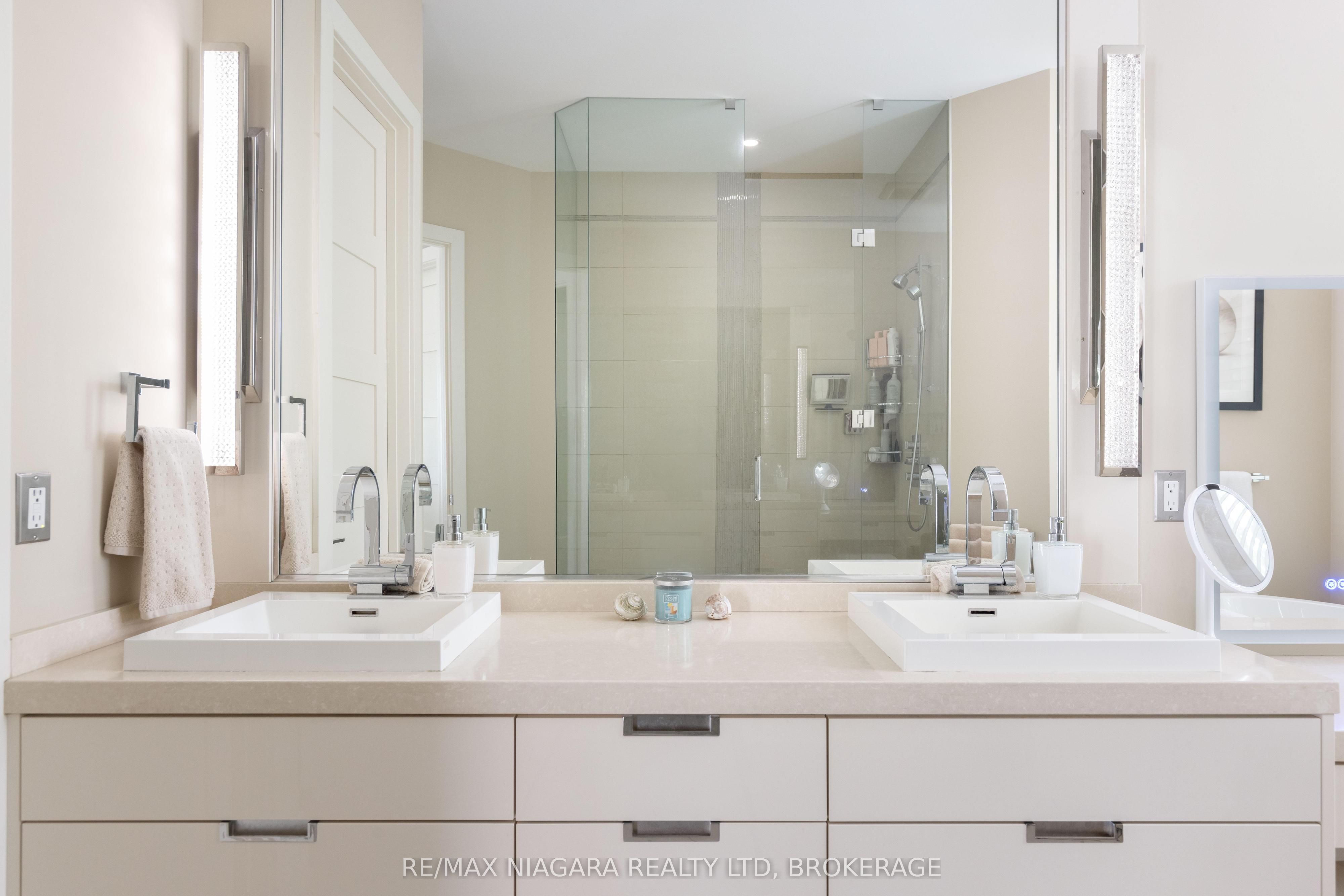 362 Niagara Boulevard Property Photo 25