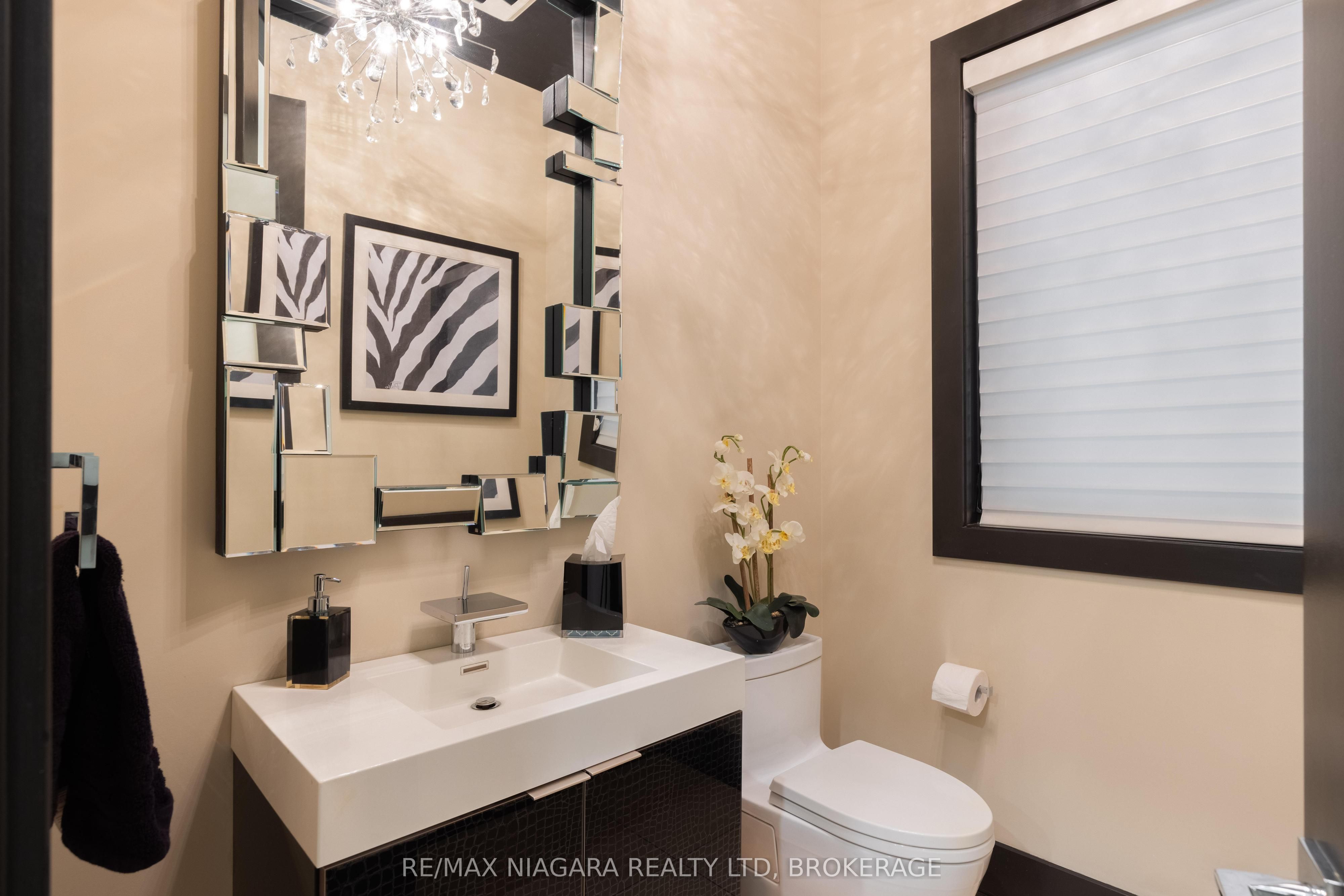 362 Niagara Boulevard Property Photo 29