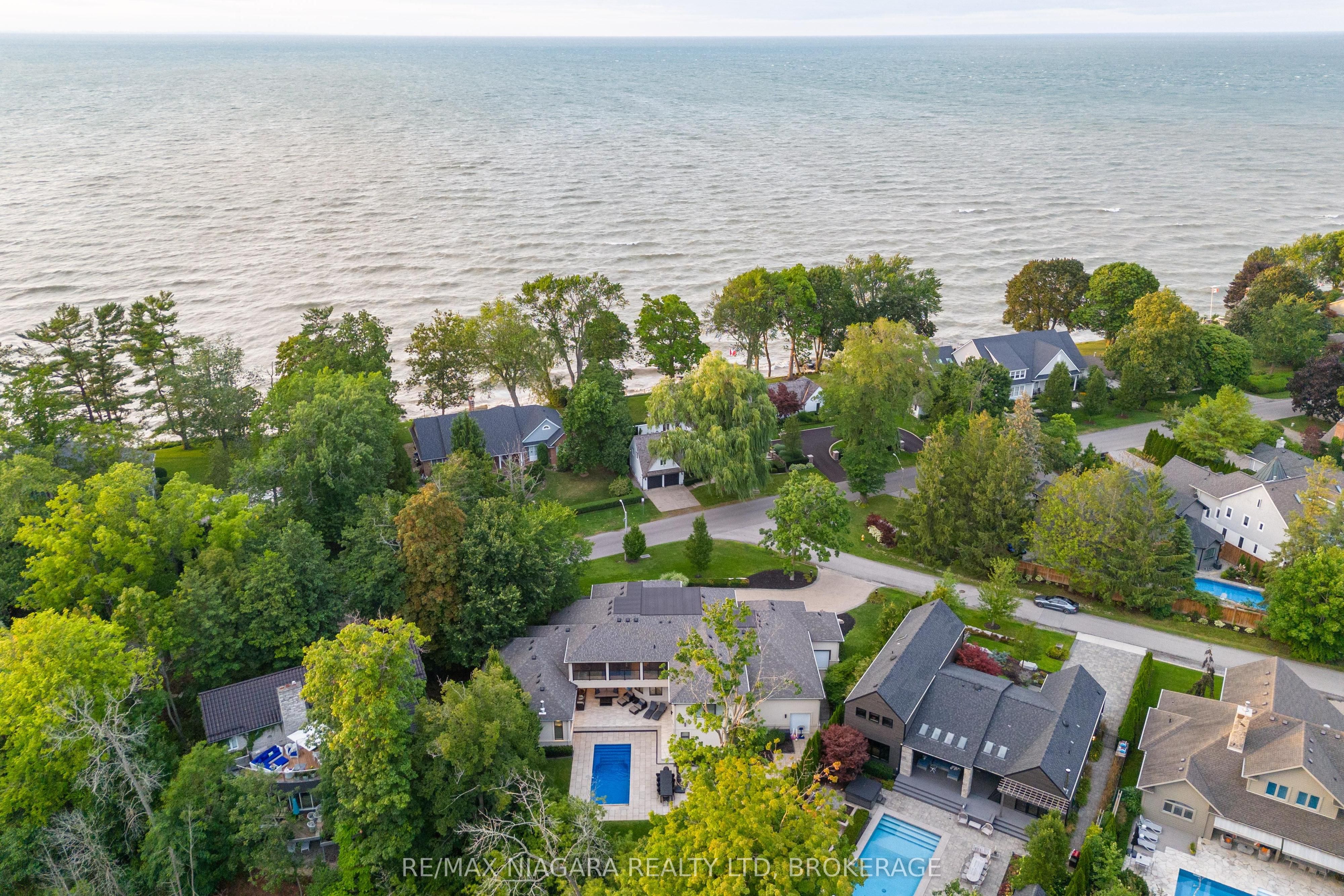 362 Niagara Boulevard Property Photo 42
