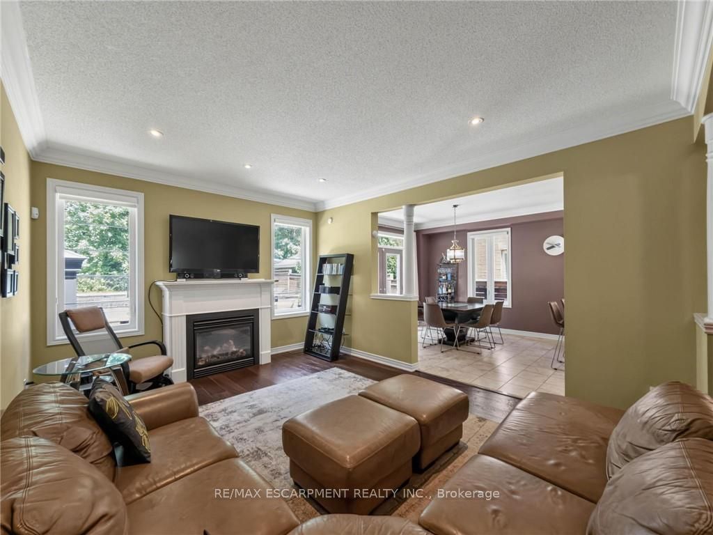 80 Sutherland Crescent Property Photo 10
