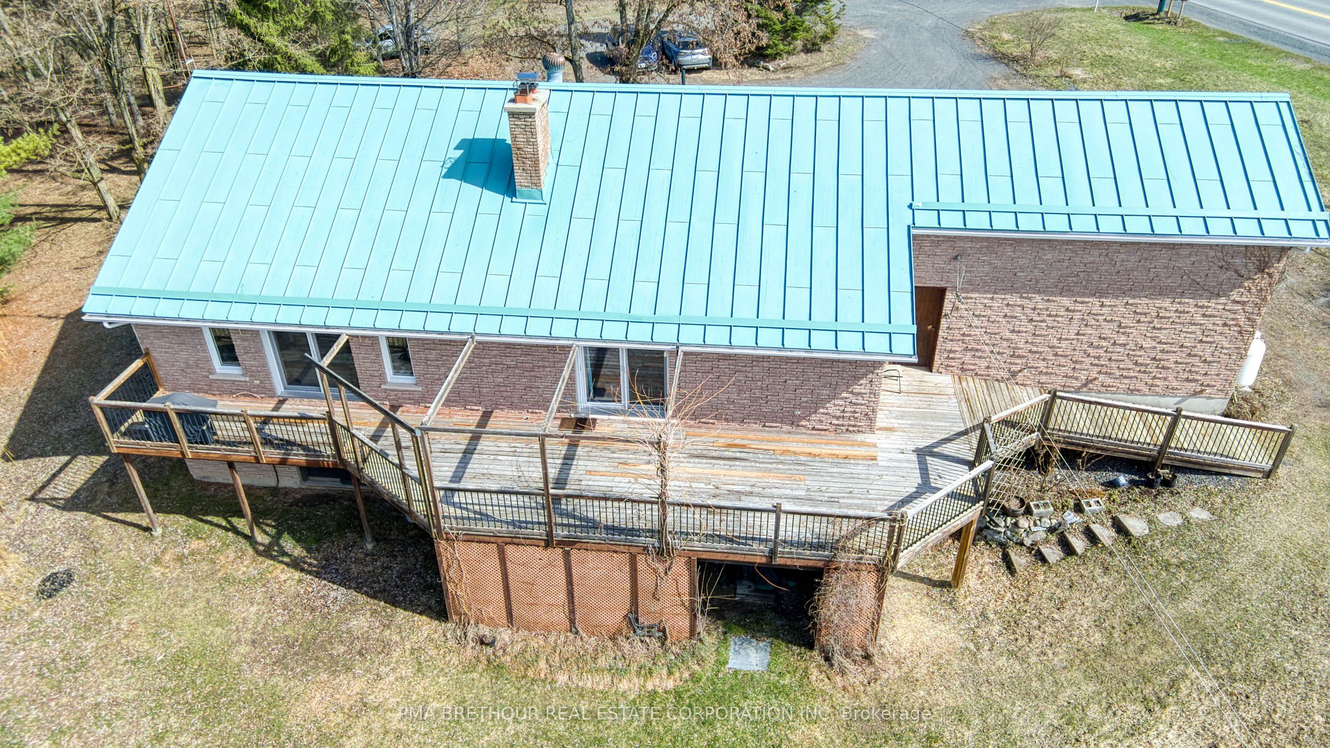 2008 Pine Grove Road Property Photo 2