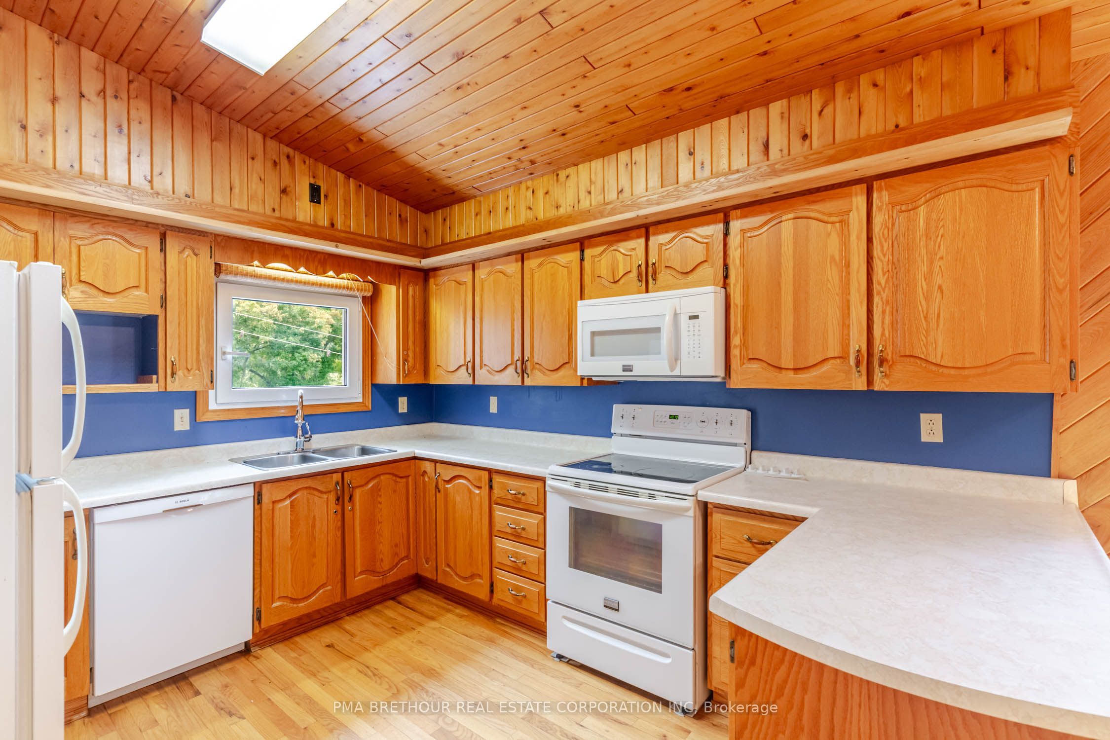 2008 Pine Grove Road Property Photo 7