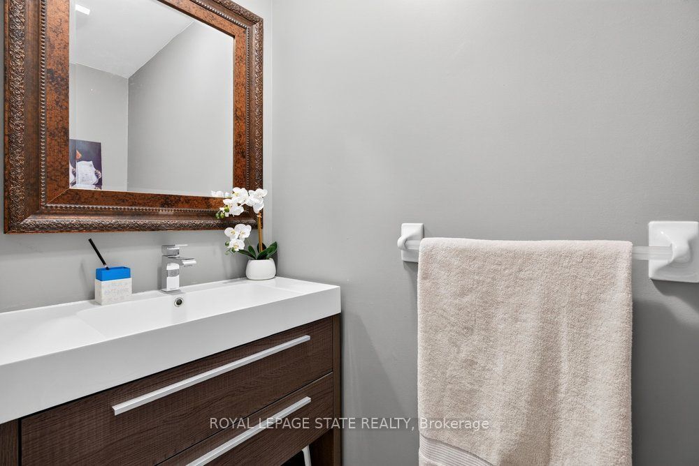 44 Frances Avenue 11 Property Photo 22