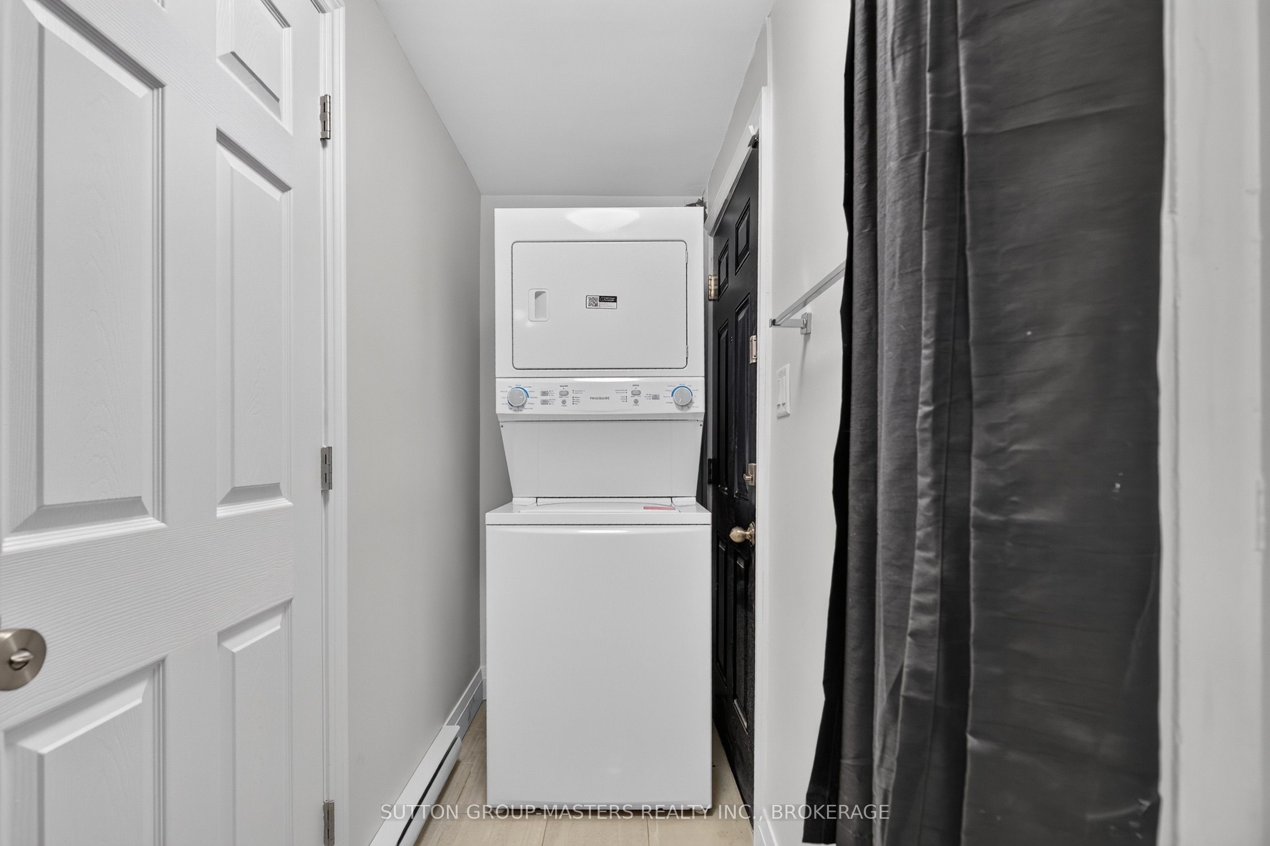 380 Barrie Street Property Photo 13