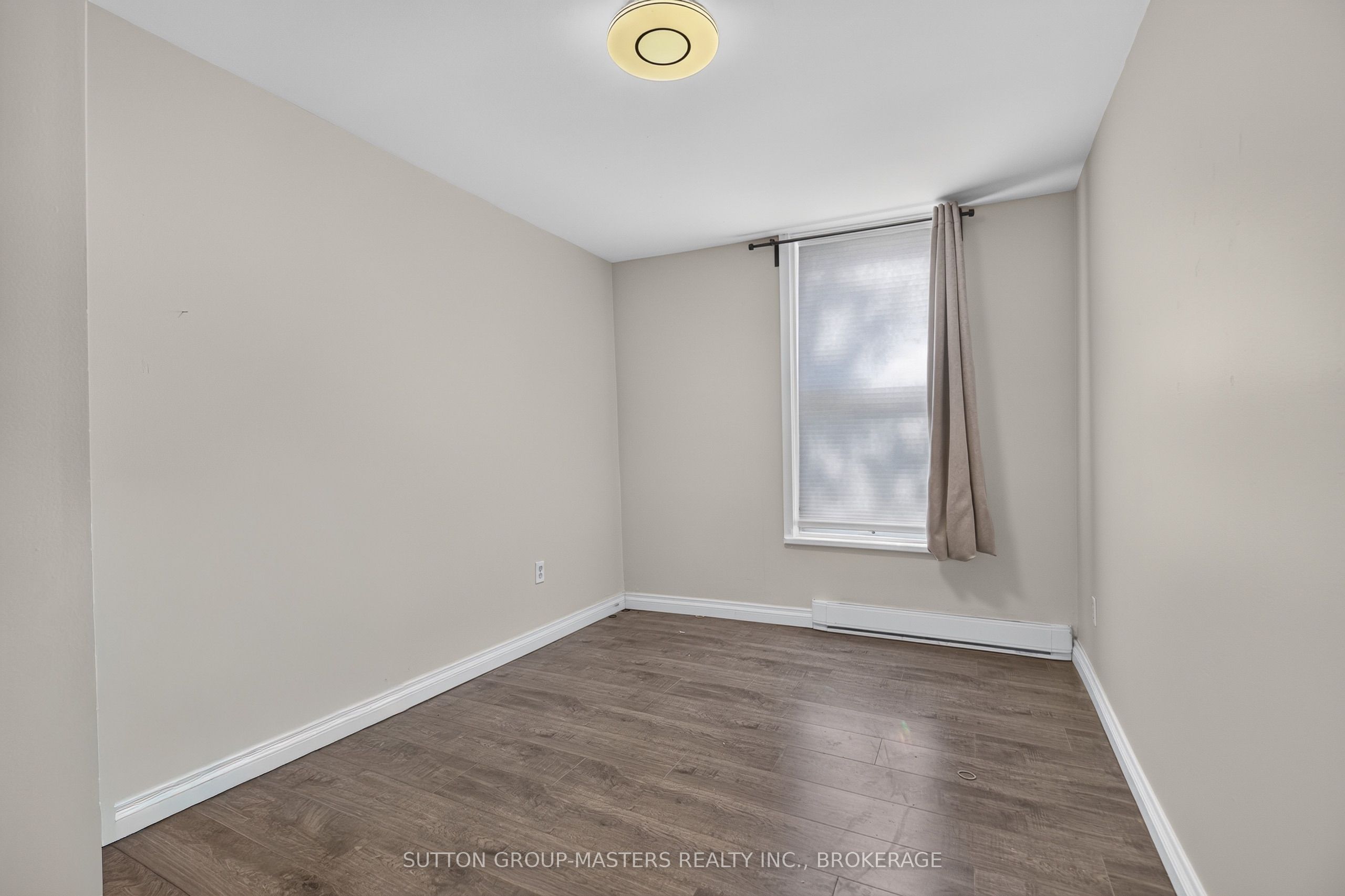 380 Barrie Street Property Photo 15