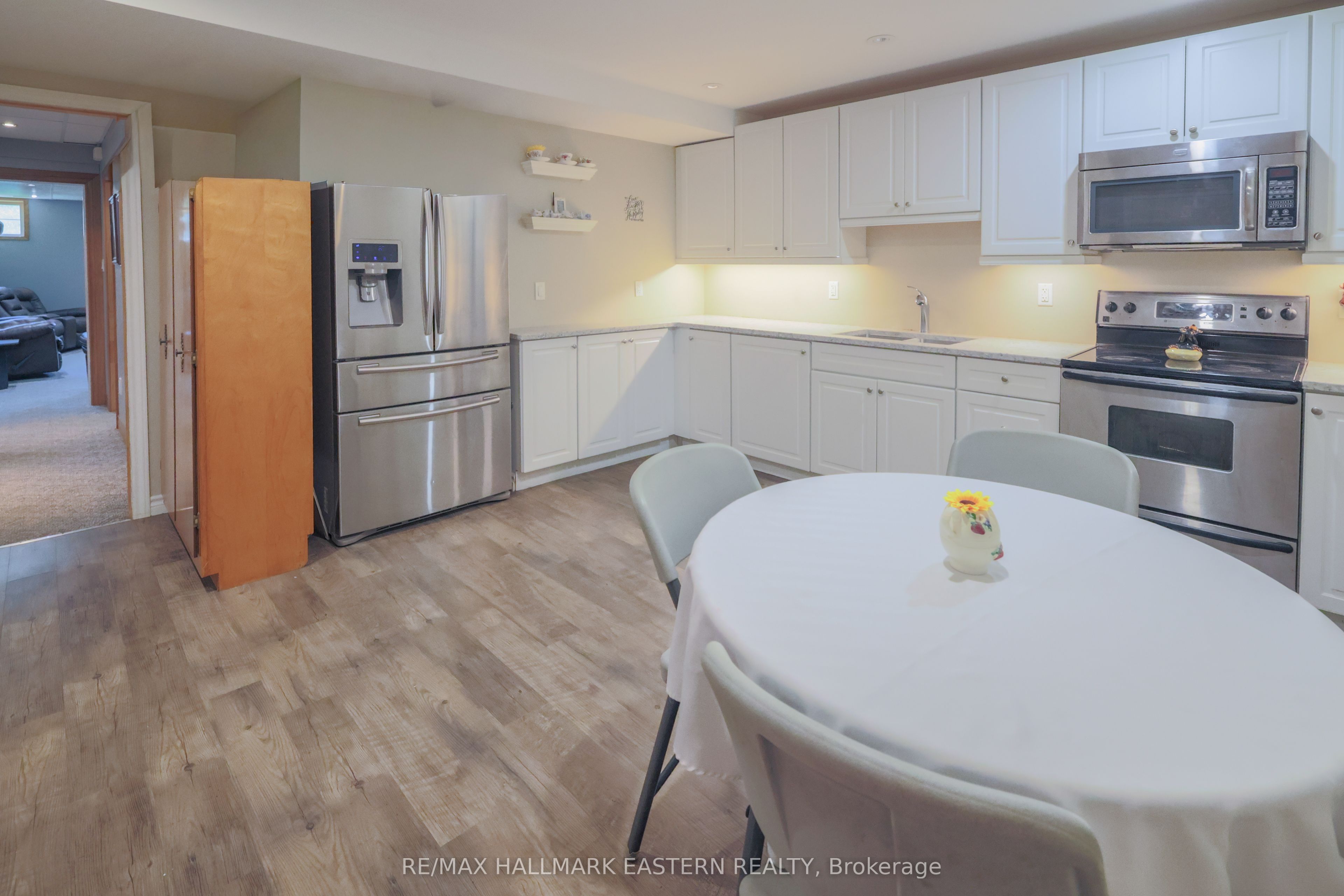 1738 8th Line Property Photo 11