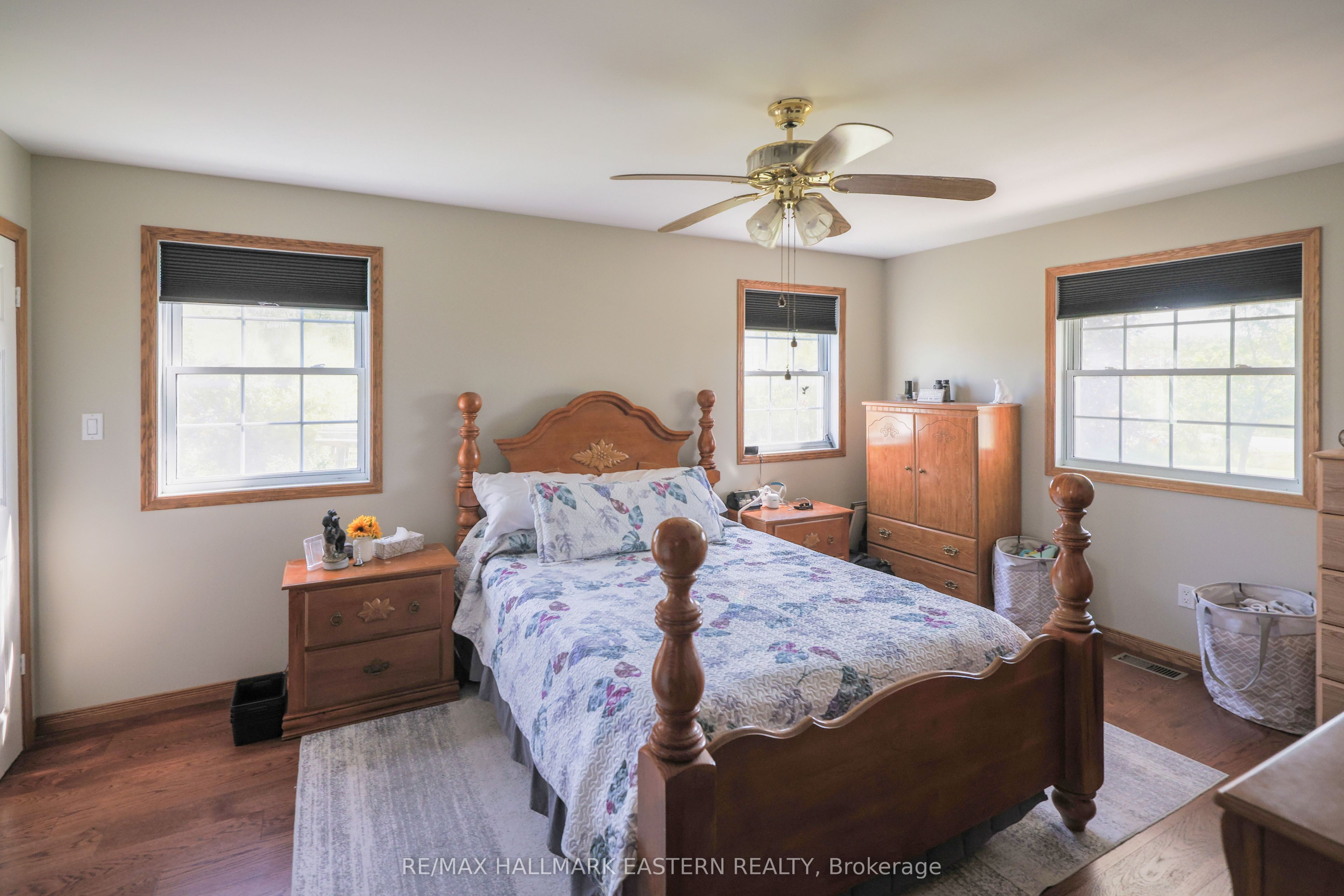 1738 8th Line Property Photo 12