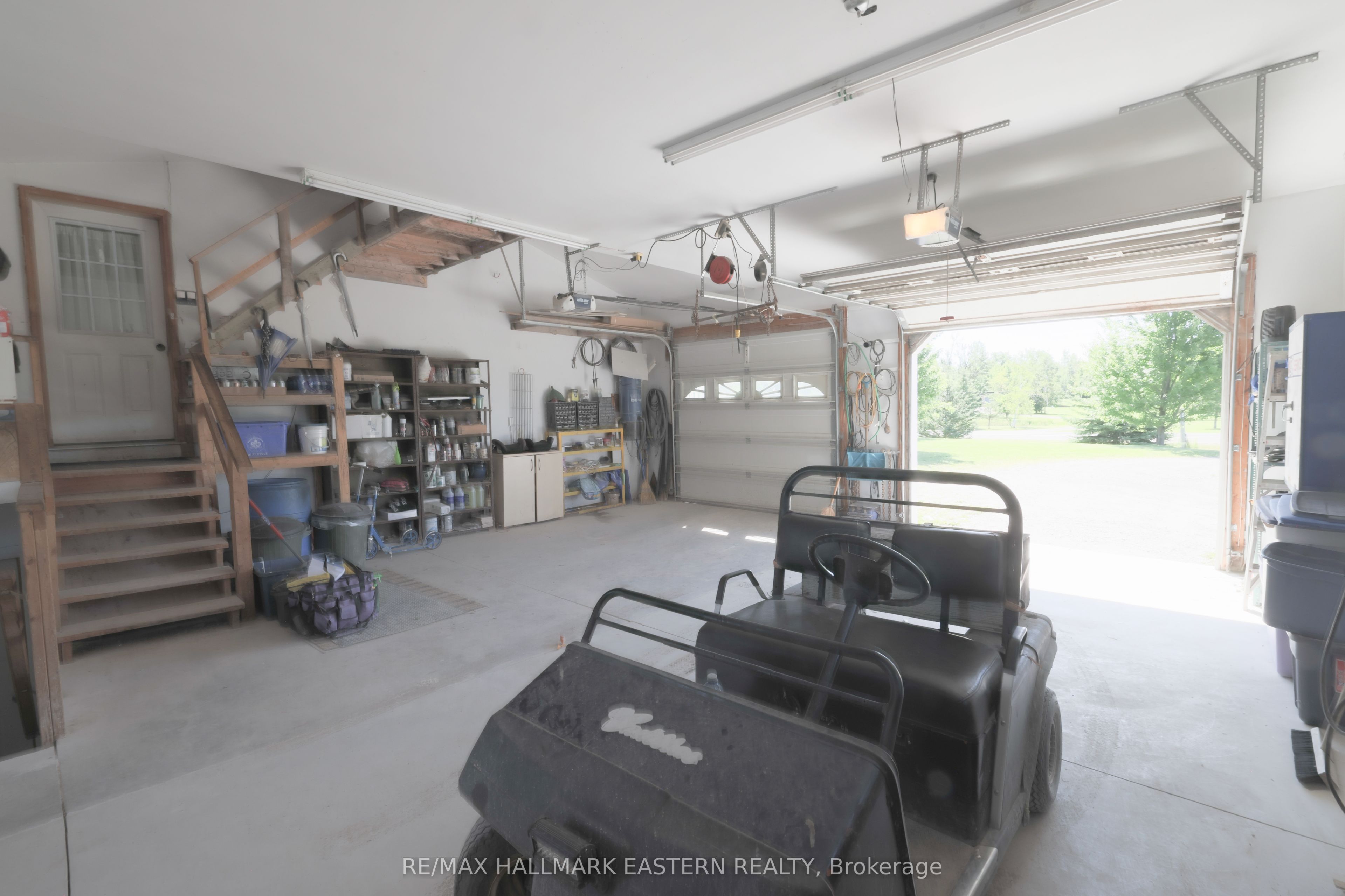 1738 8th Line Property Photo 22