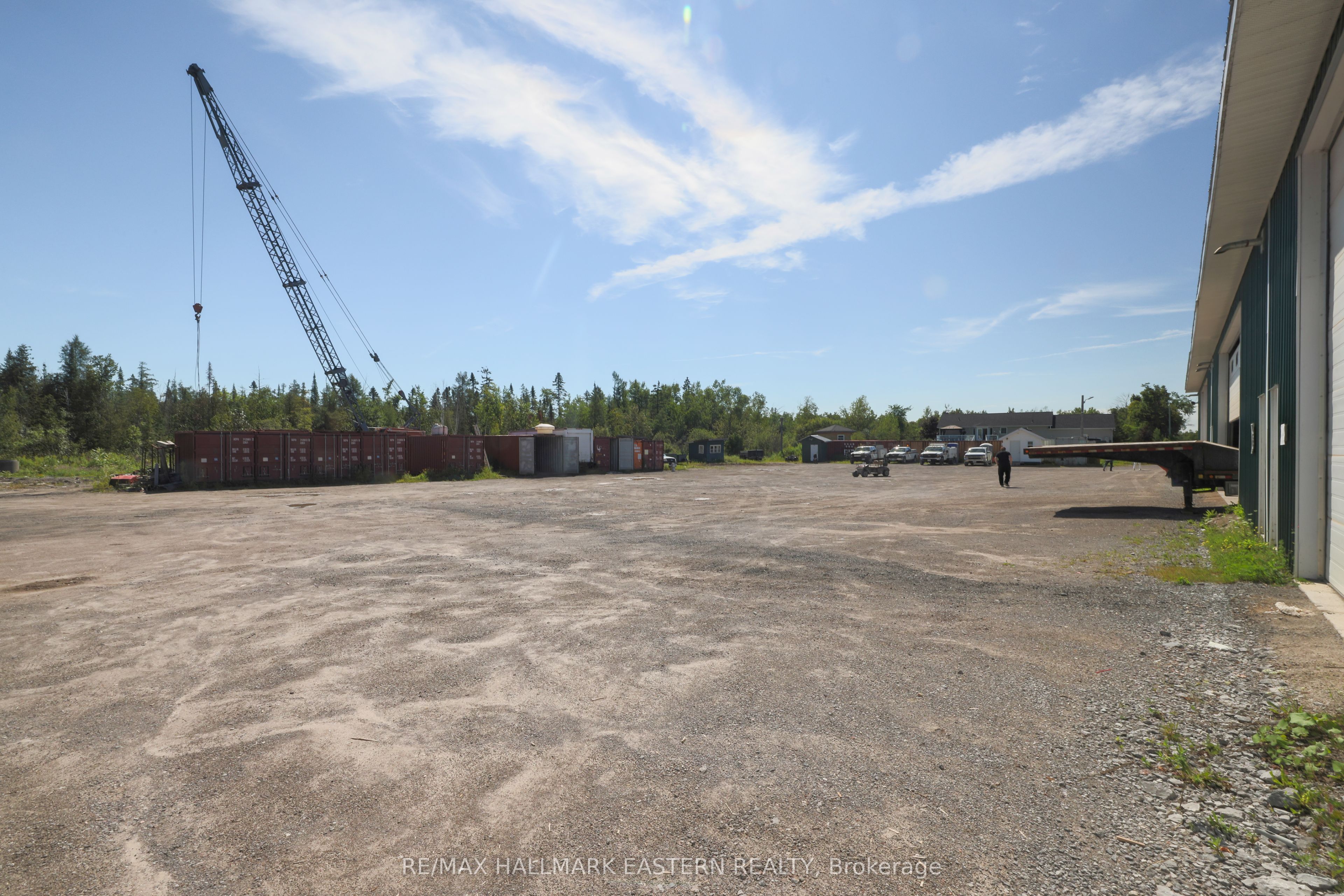 1738 8th Line Property Photo 29