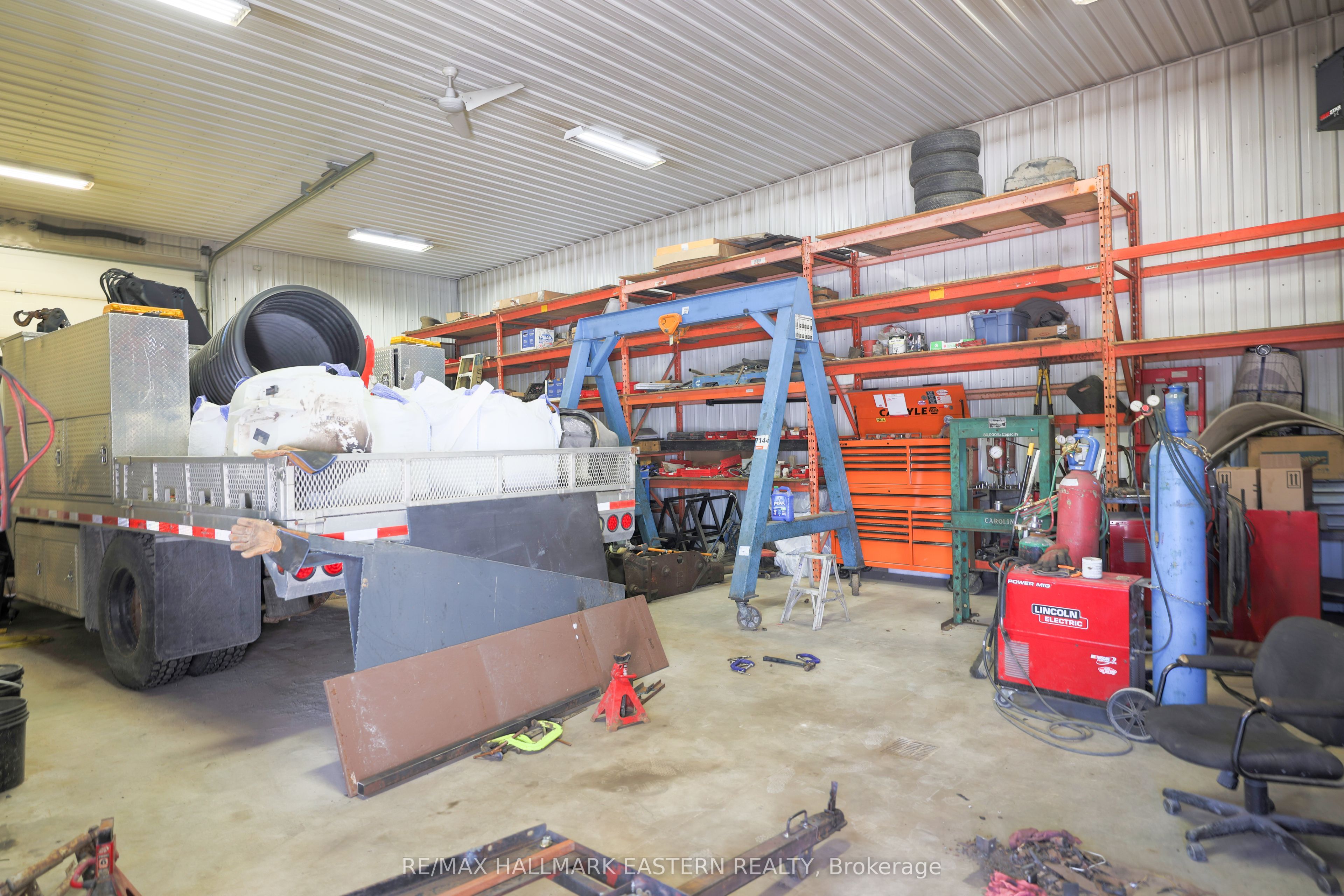 1738 8th Line Property Photo 35