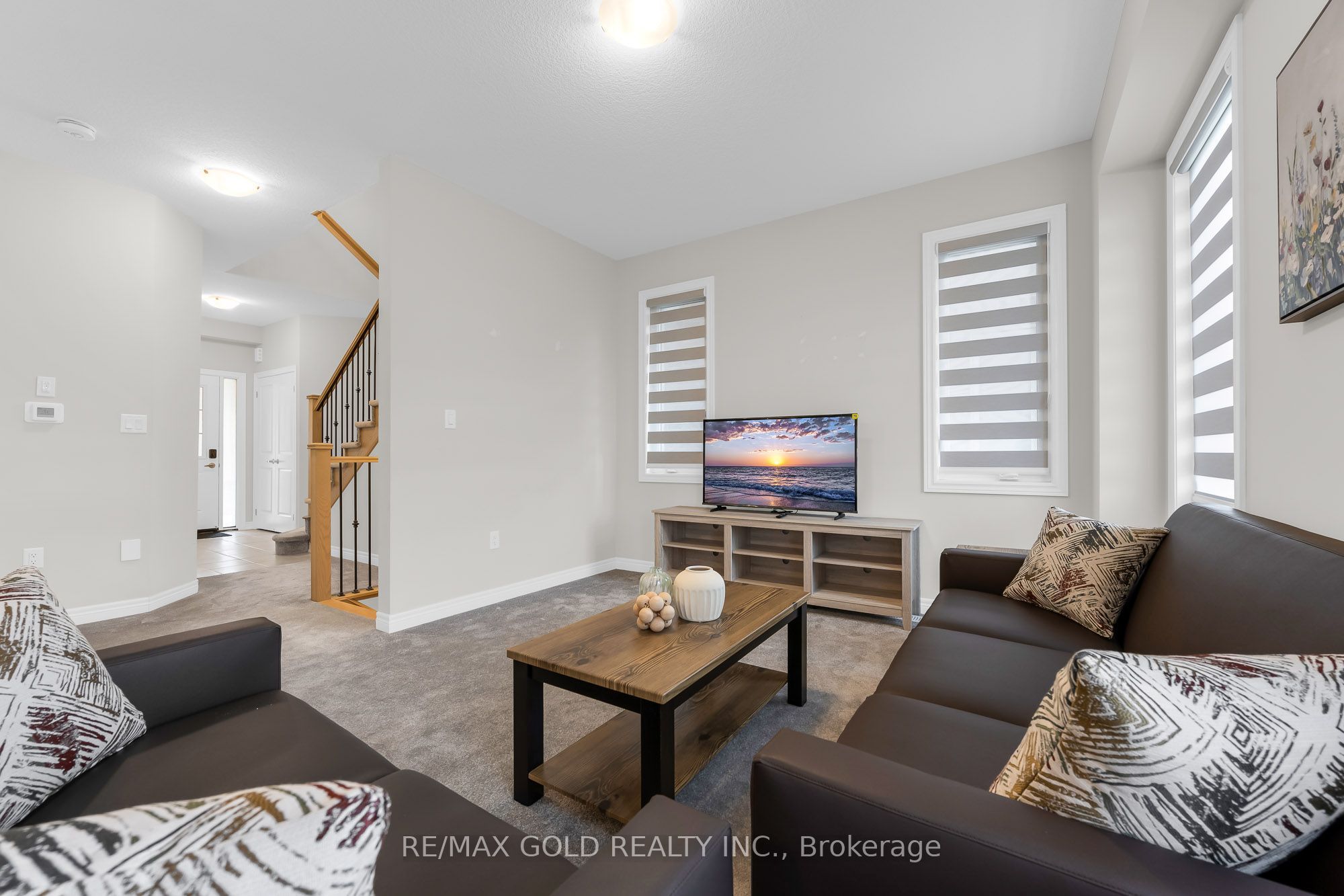 83 Pinot Crescent Property Photo 3