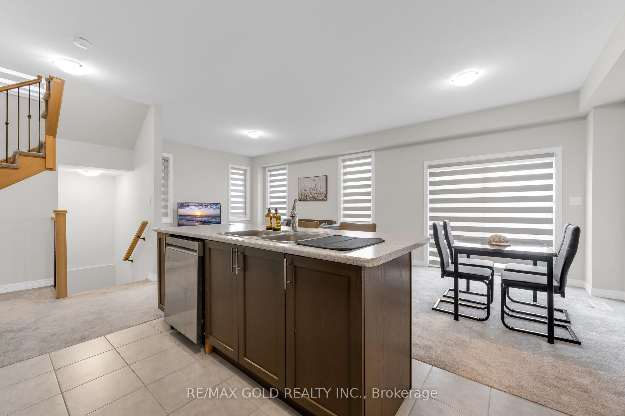 83 Pinot Crescent Property Photo 10