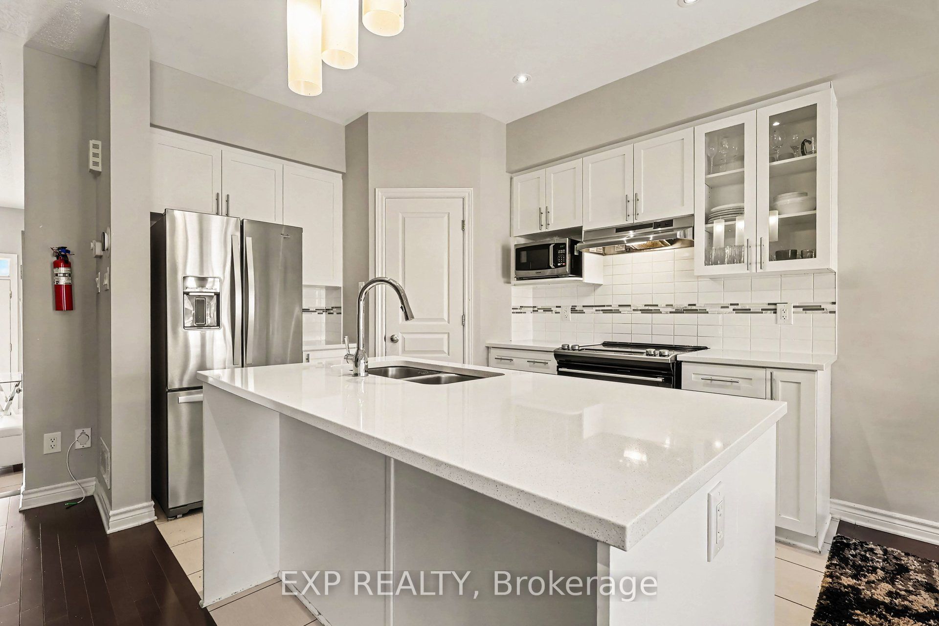 253 Shinleaf Crescent Property Photo 12