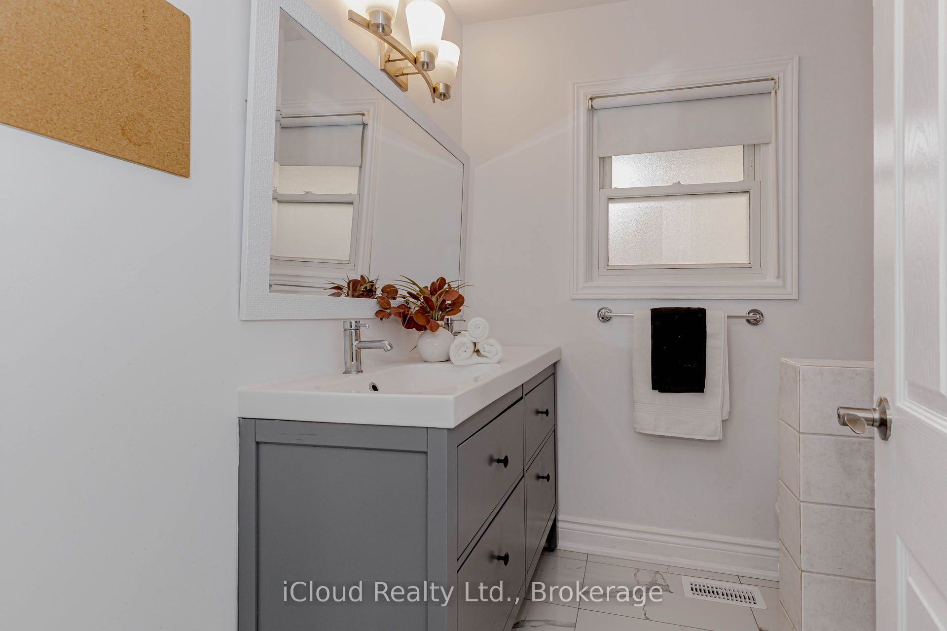 28 Hoffman Street Property Photo 29