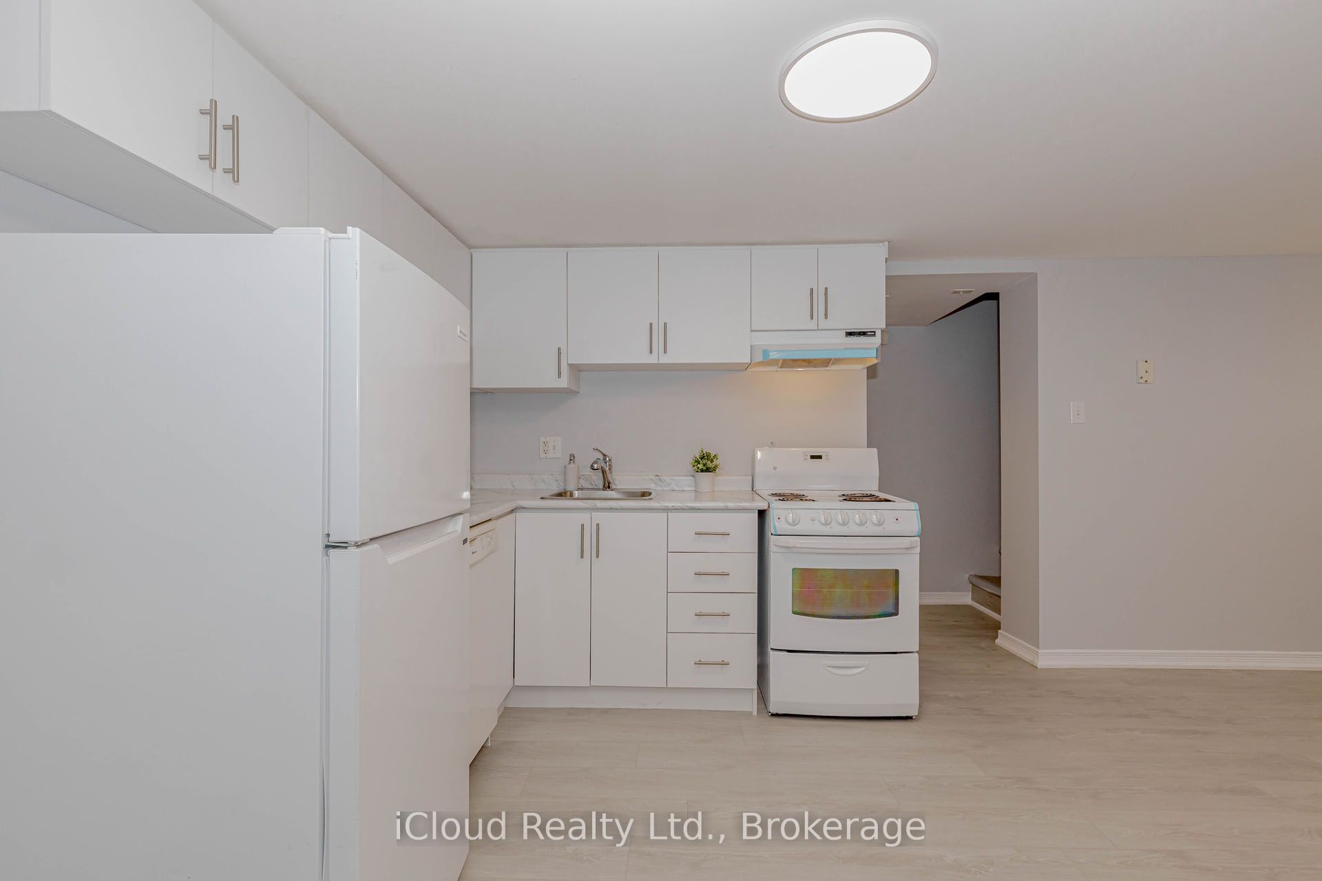 28 Hoffman Street Property Photo 39