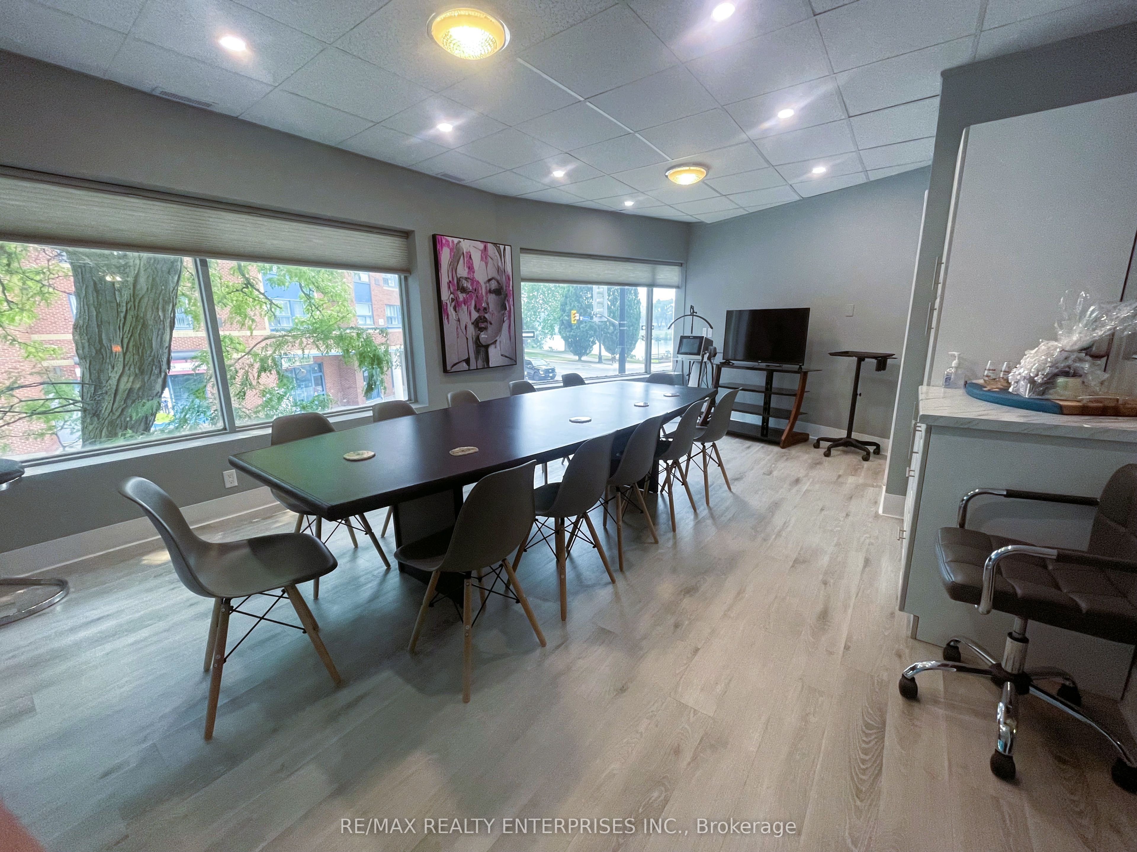 46 King Street Property Photo 10