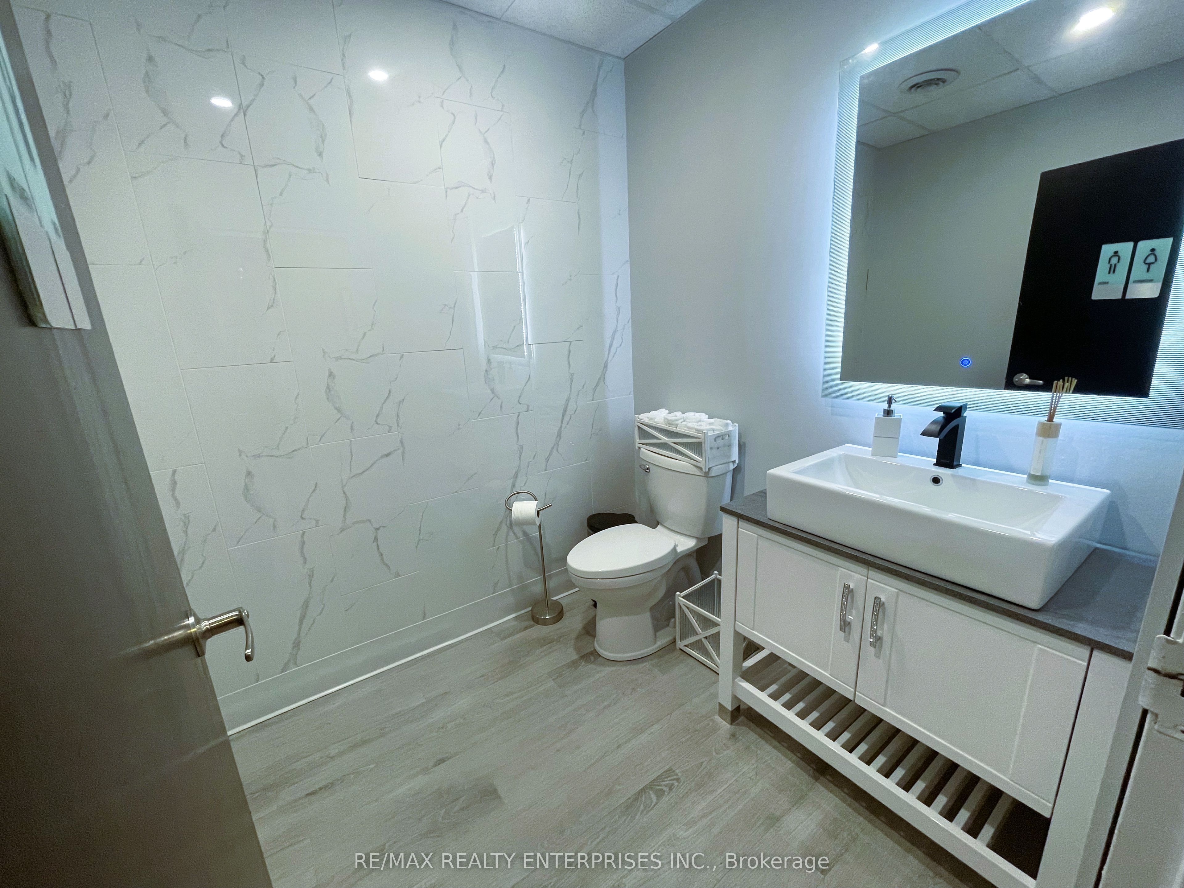 46 King Street Property Photo 15