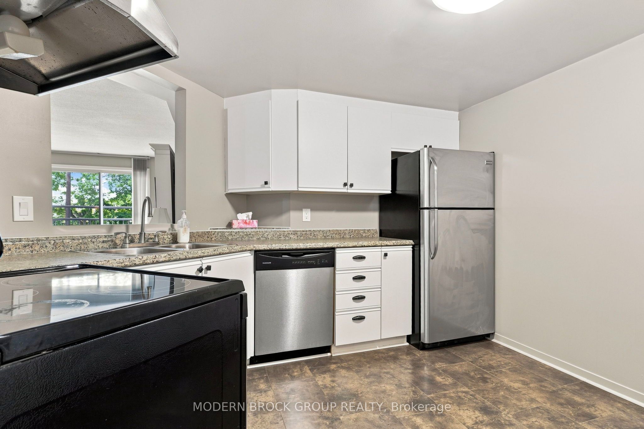 274 Ormond Street 201 Property Photo 9