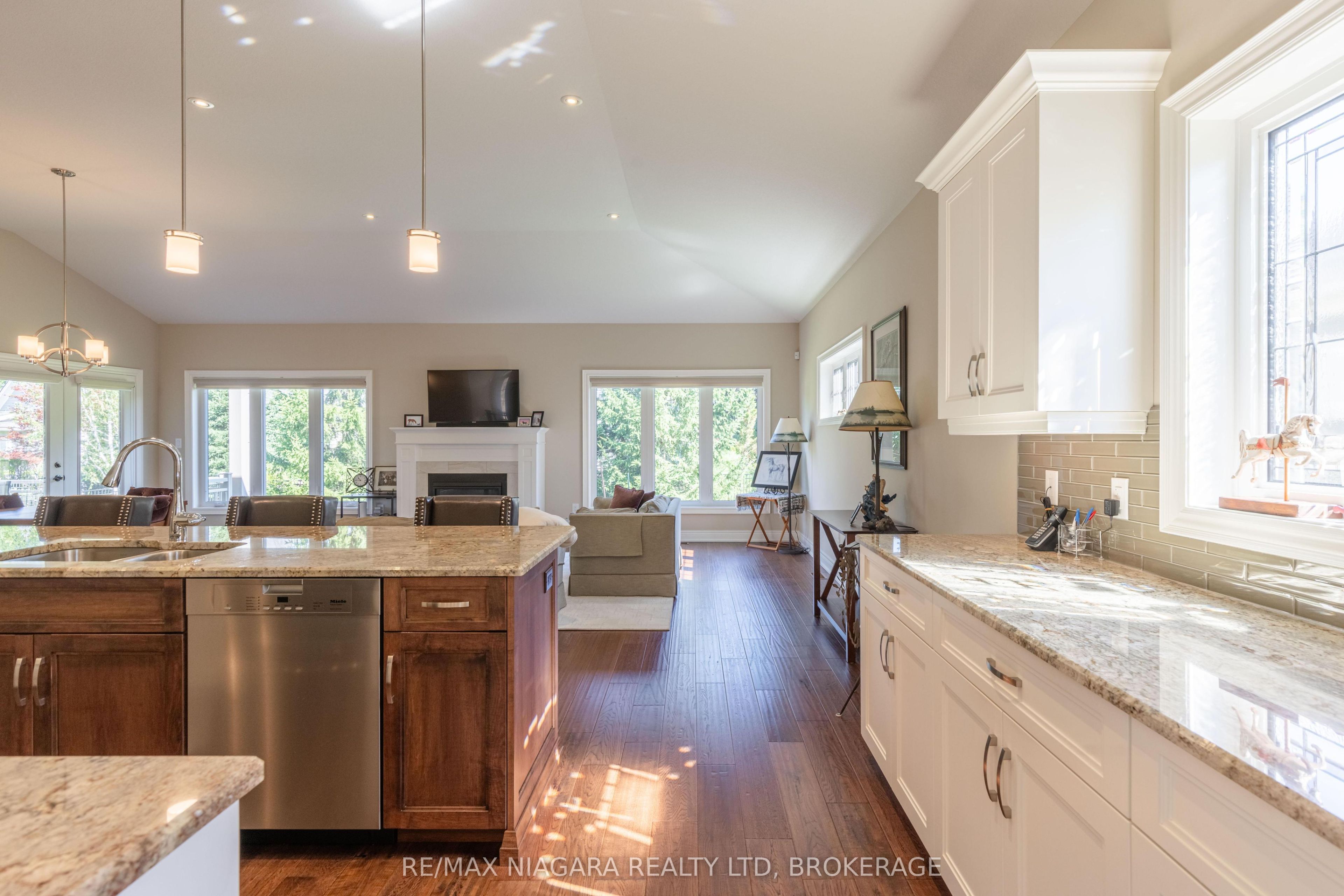 3562 Algonquin Drive Property Photo 15